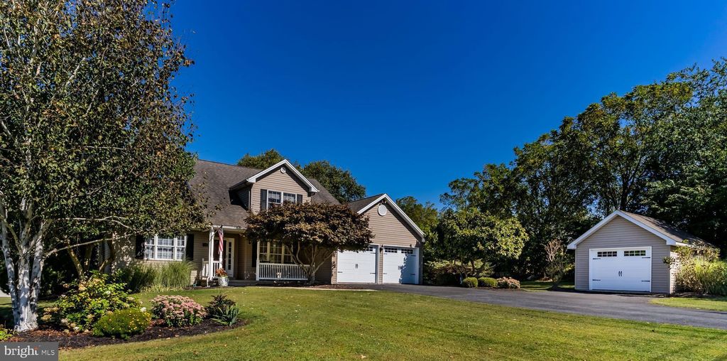 Photo of 15 Orchard Drive, DILLSBURG, PA 17019 (MLS # PAYK2089330)