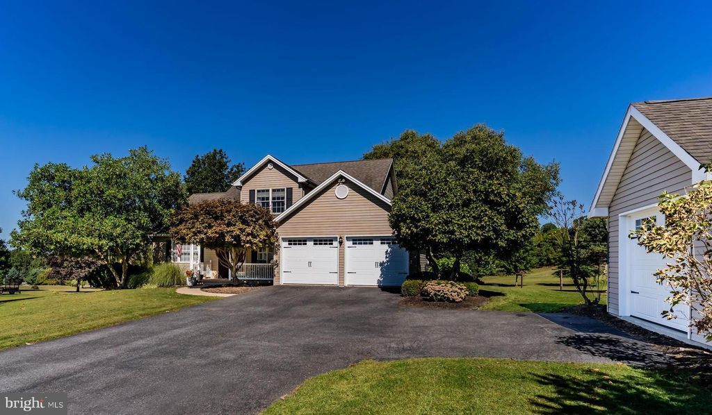 Photo of 15 Orchard Drive, DILLSBURG, PA 17019 (MLS # PAYK2089330)