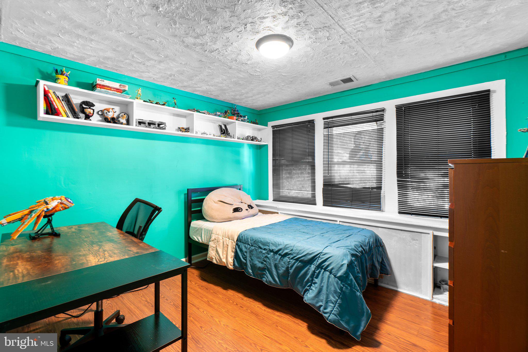 WEST RIVERDALE - Residential