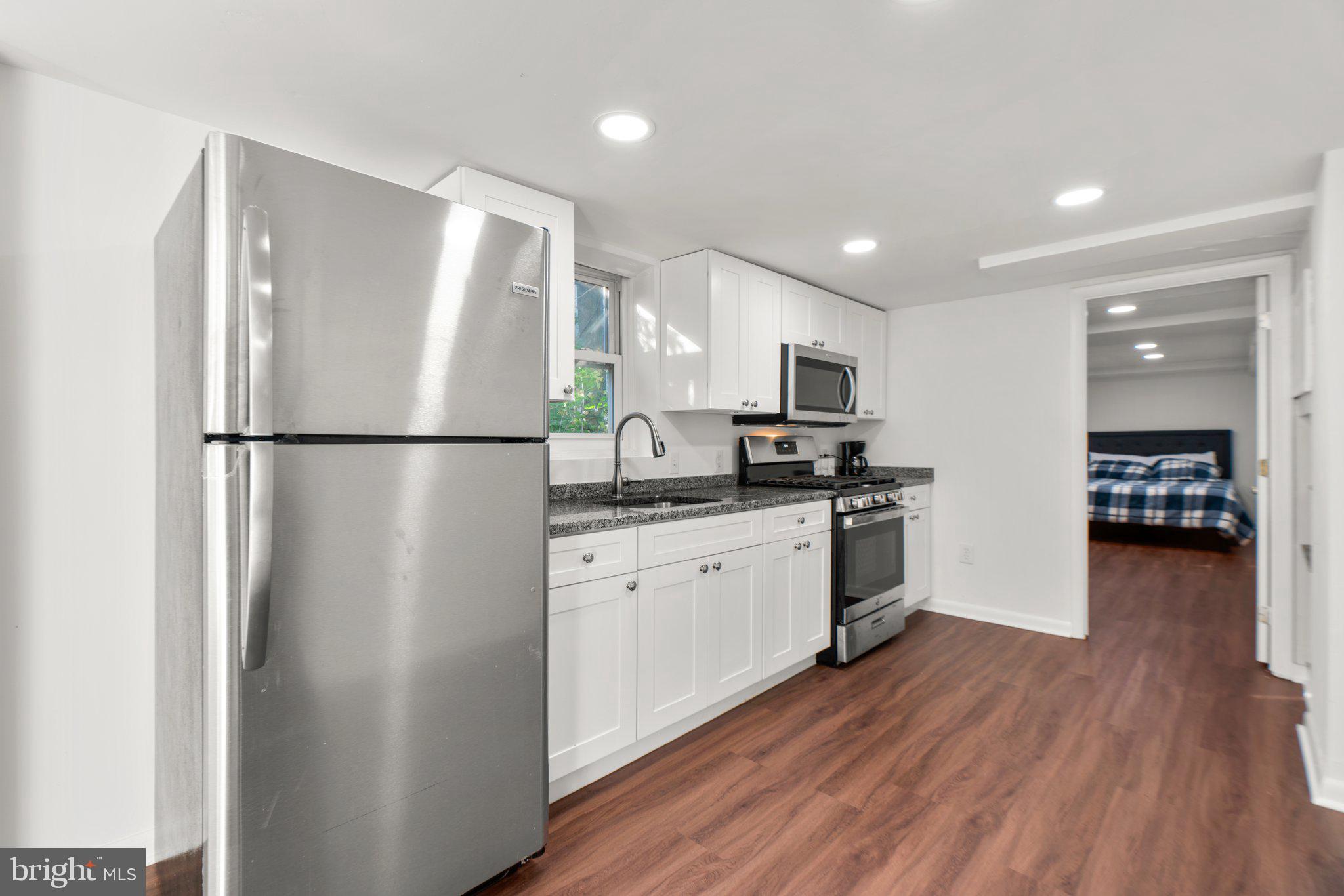 WEST RIVERDALE - Residential