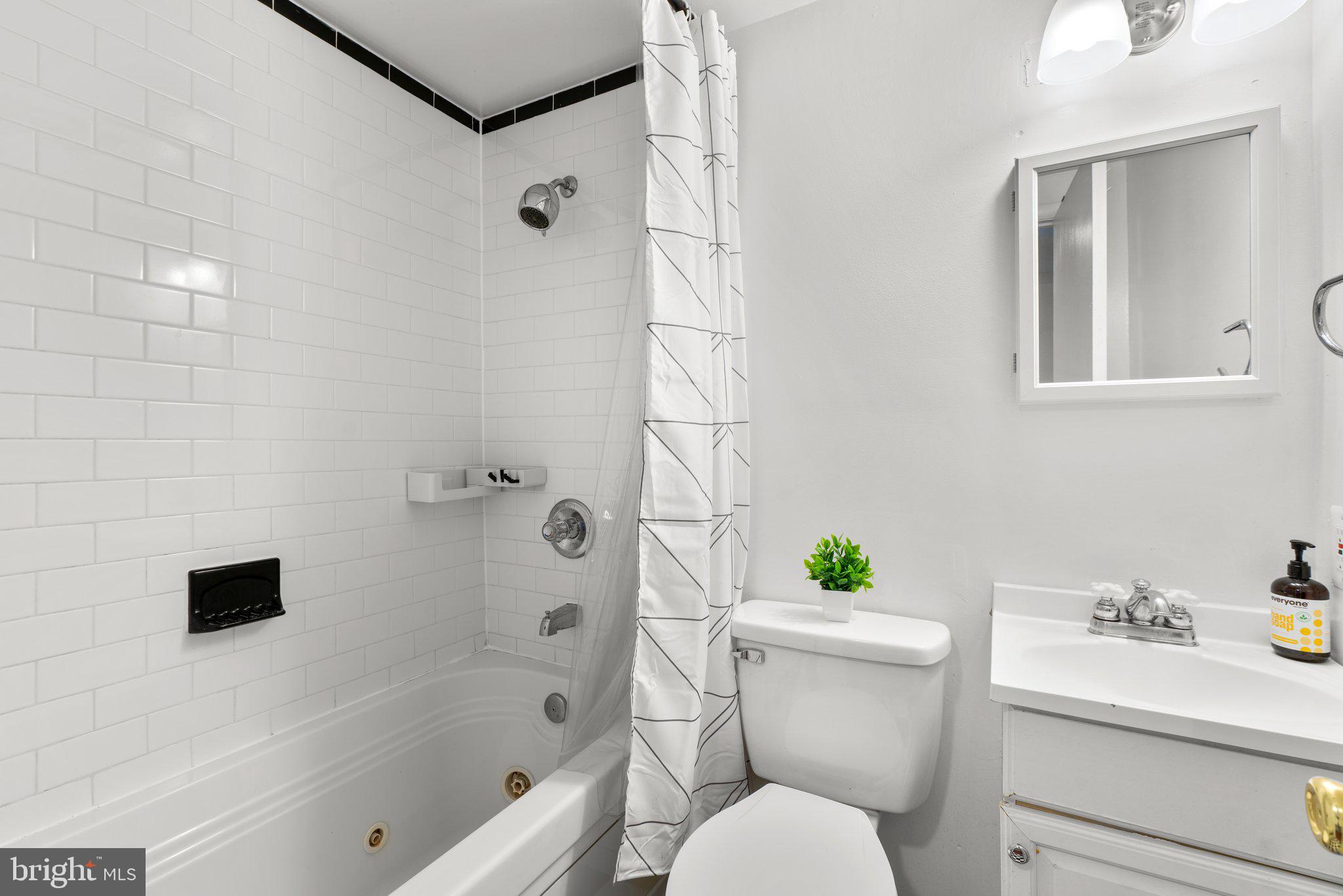 WEST RIVERDALE - Residential