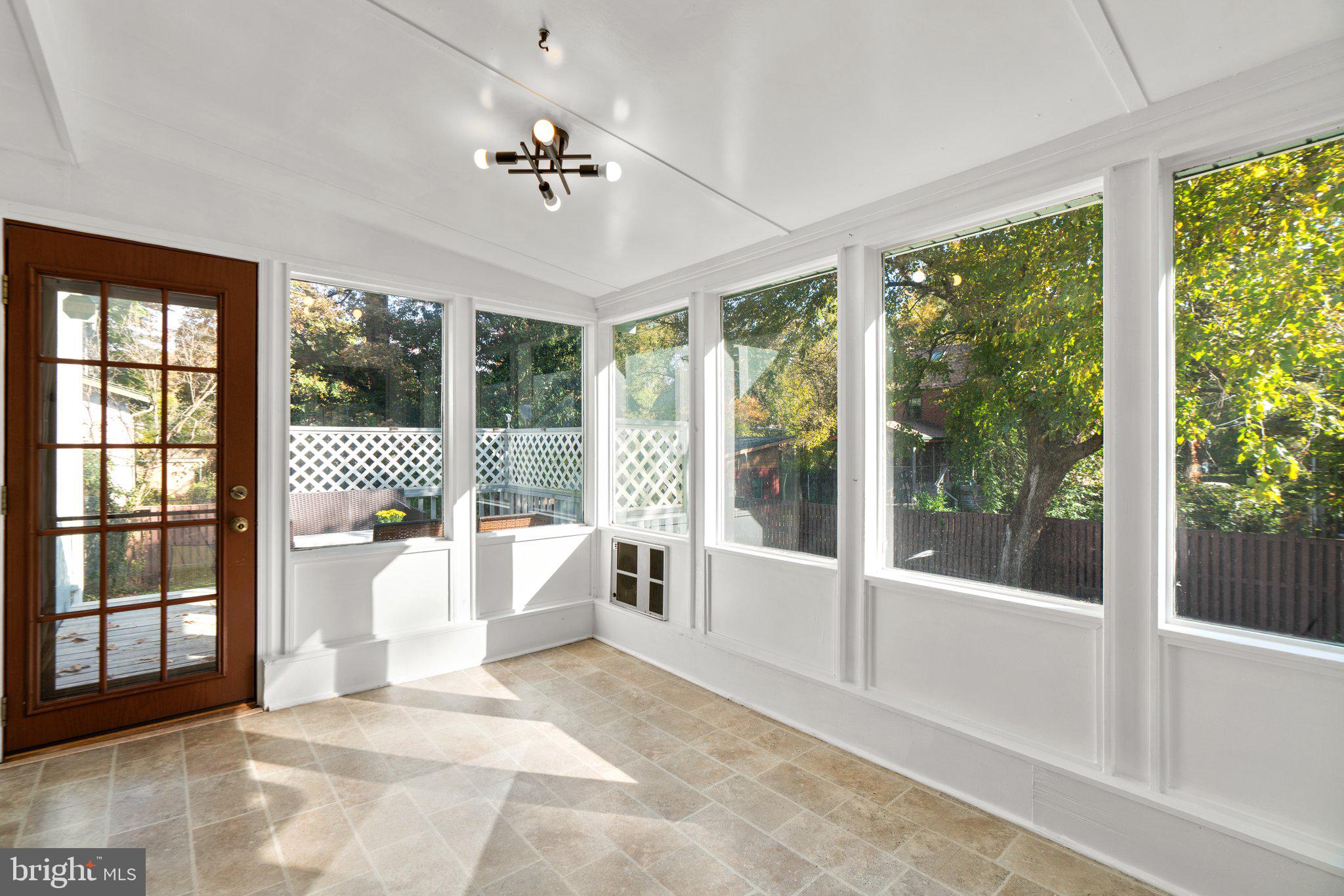 WEST RIVERDALE - Residential