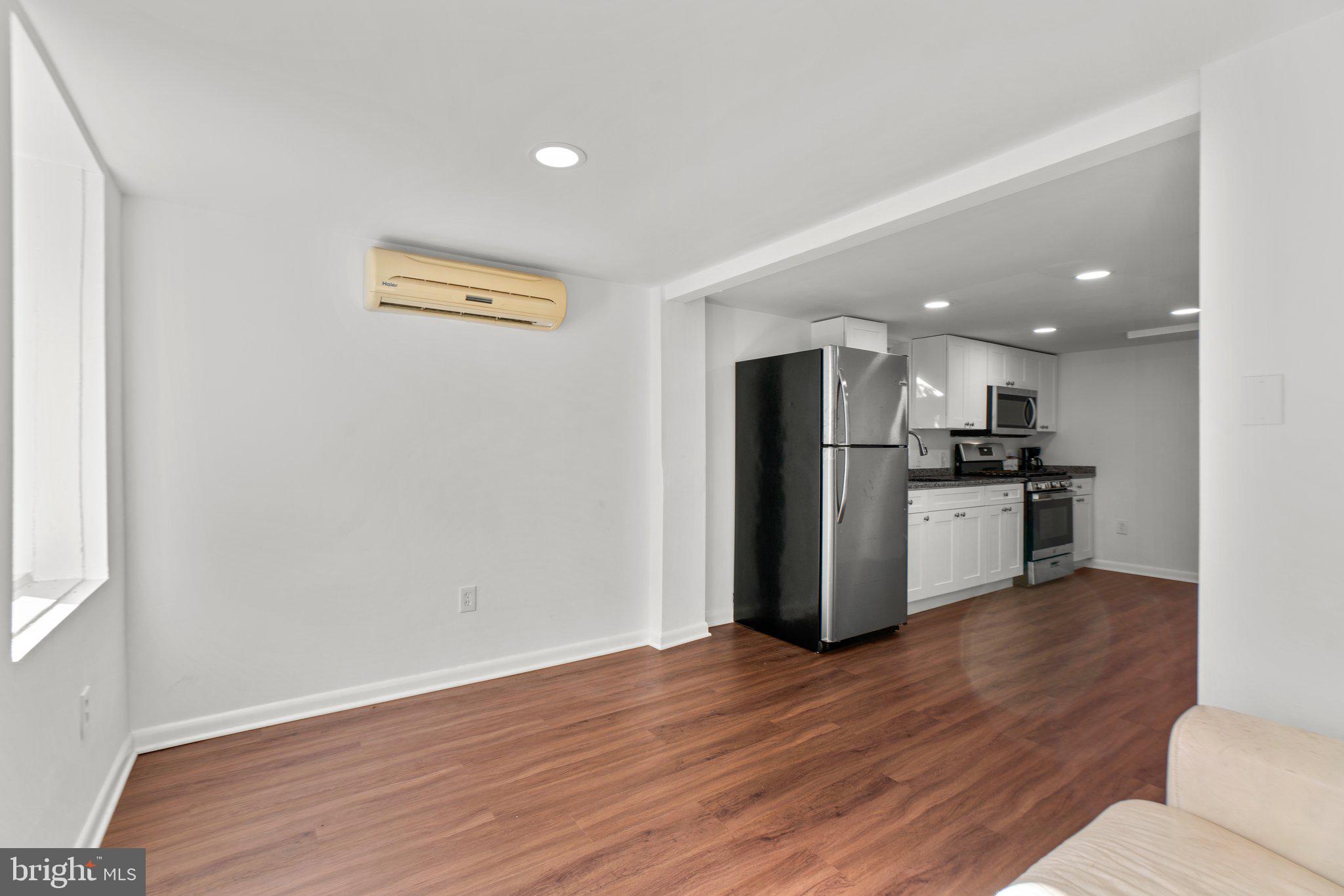 WEST RIVERDALE - Residential