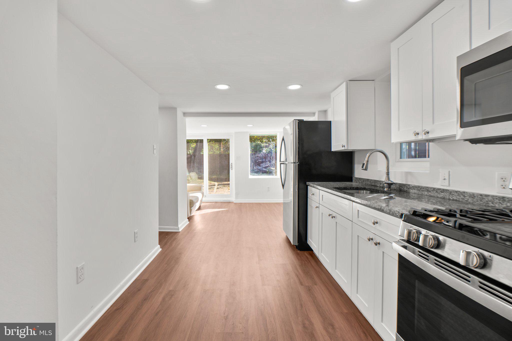 WEST RIVERDALE - Residential