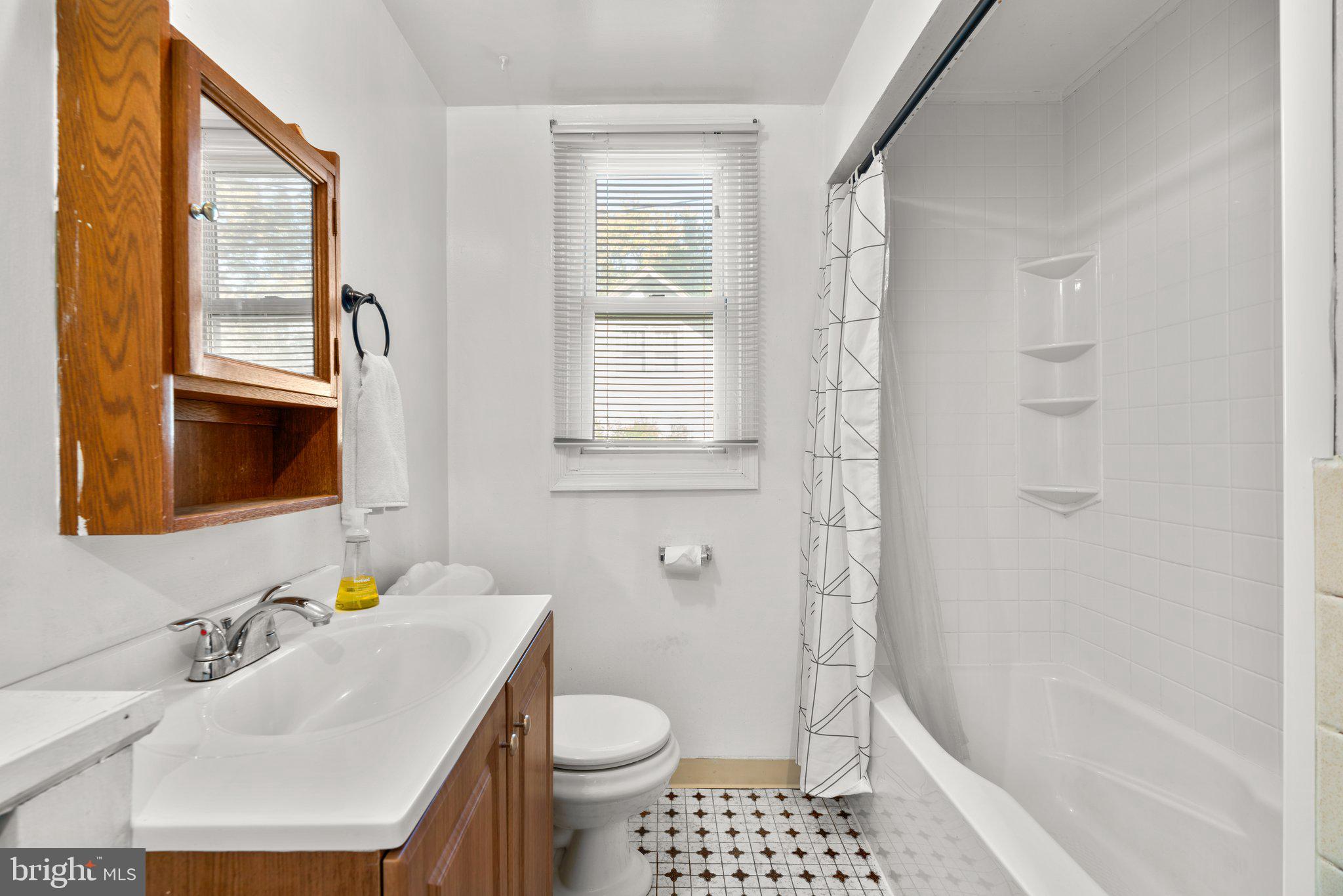 WEST RIVERDALE - Residential