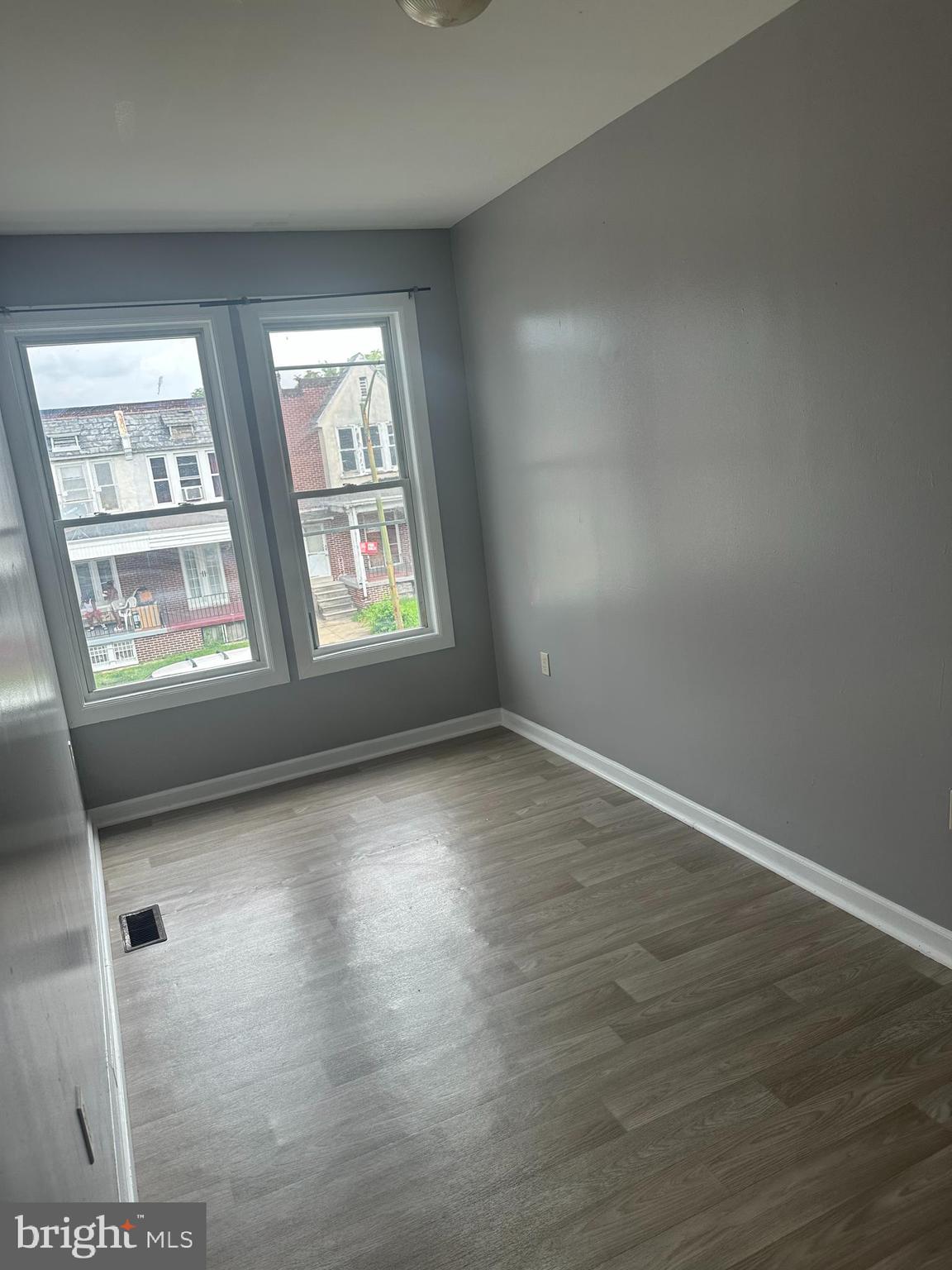 EAST BALTIMORE MIDWAY - Residential