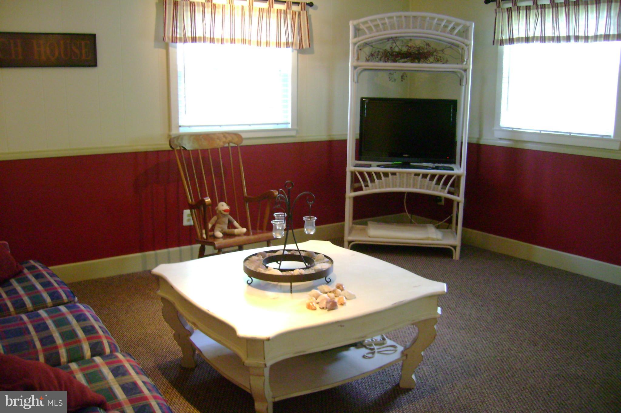 CAMPUS GREEN - Residential Lease