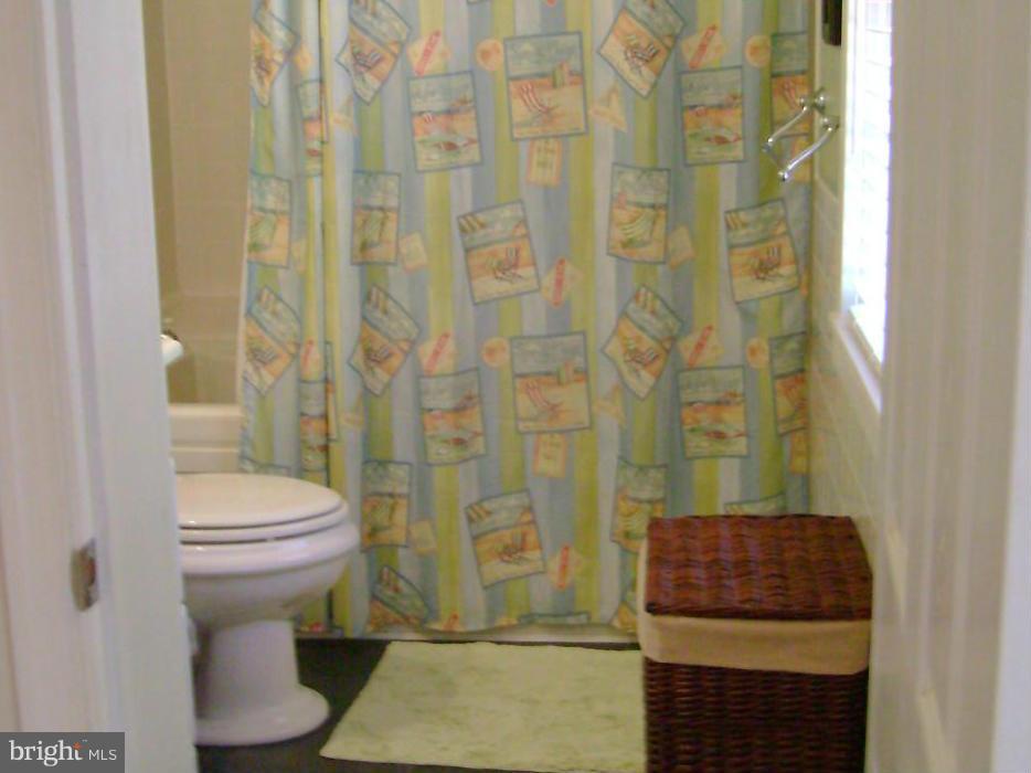 CAMPUS GREEN - Residential Lease