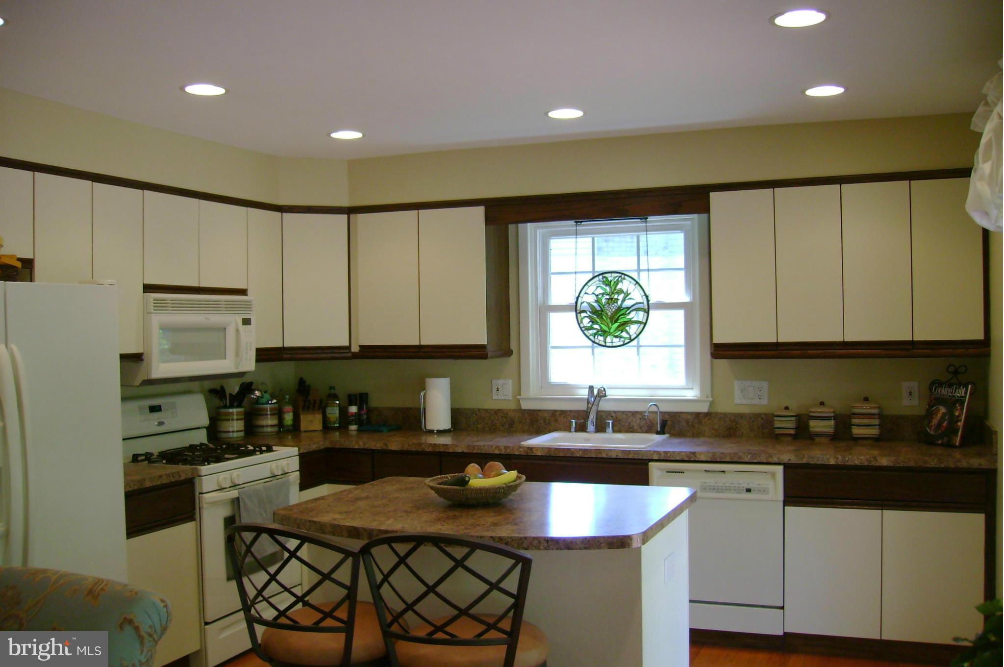 CAMPUS GREEN - Residential Lease