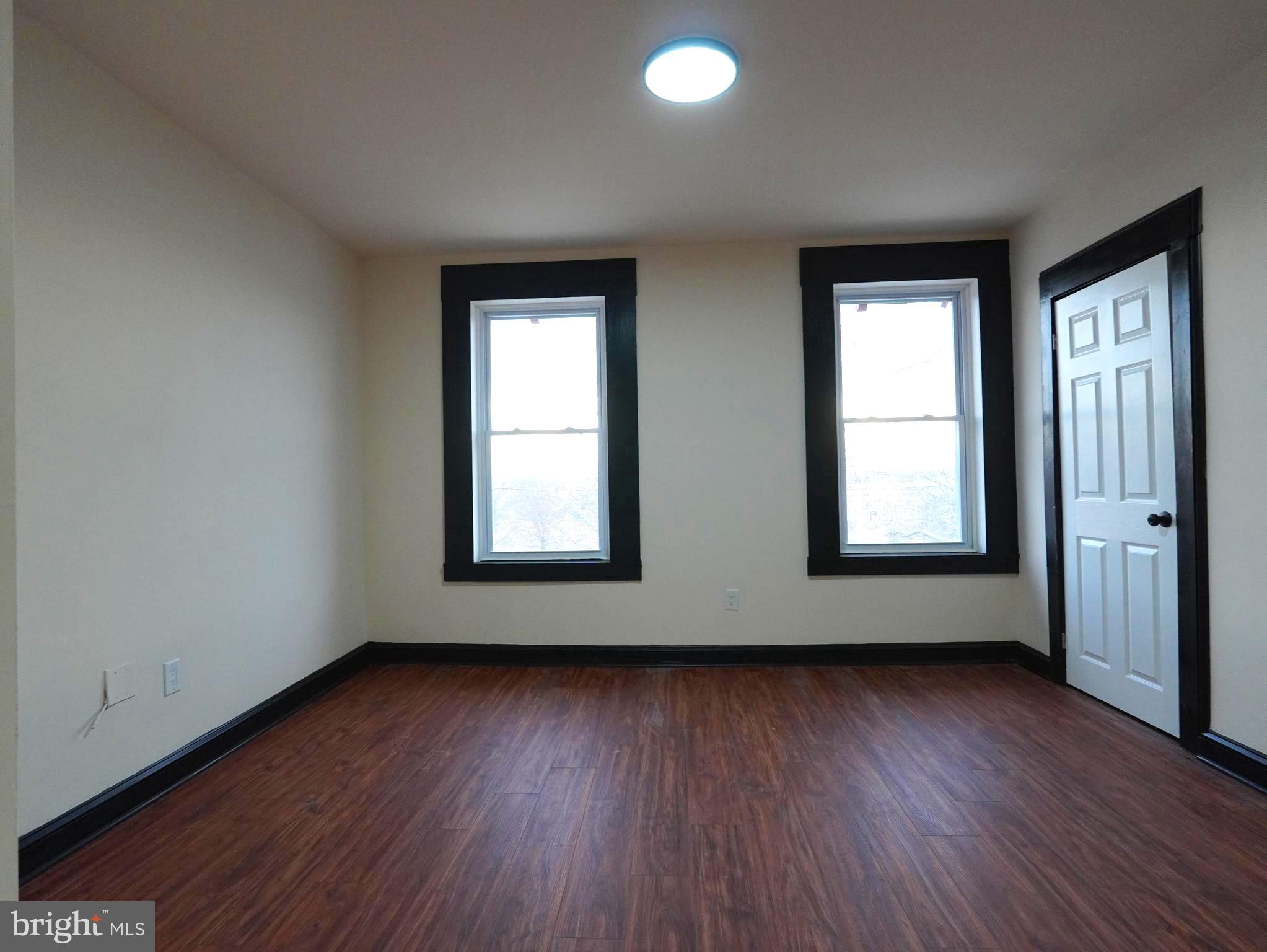 KINGSESSING - Residential Income