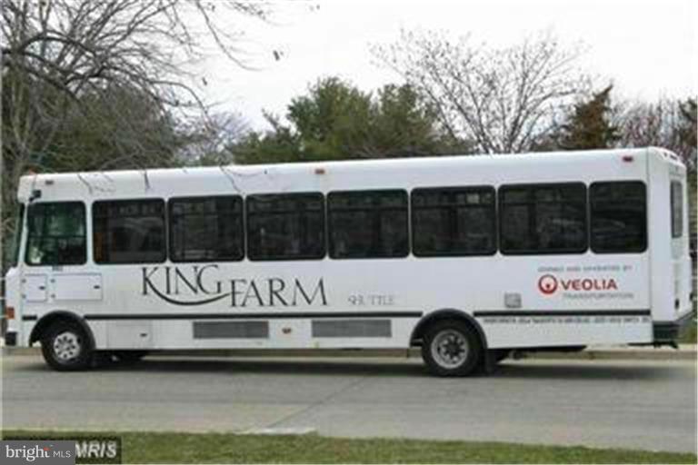 KING FARM VILLAGE - Residential Lease