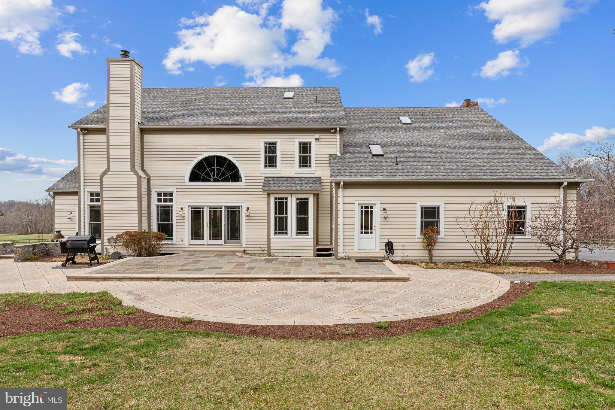 BARNESVILLE OUTSIDE - Residential