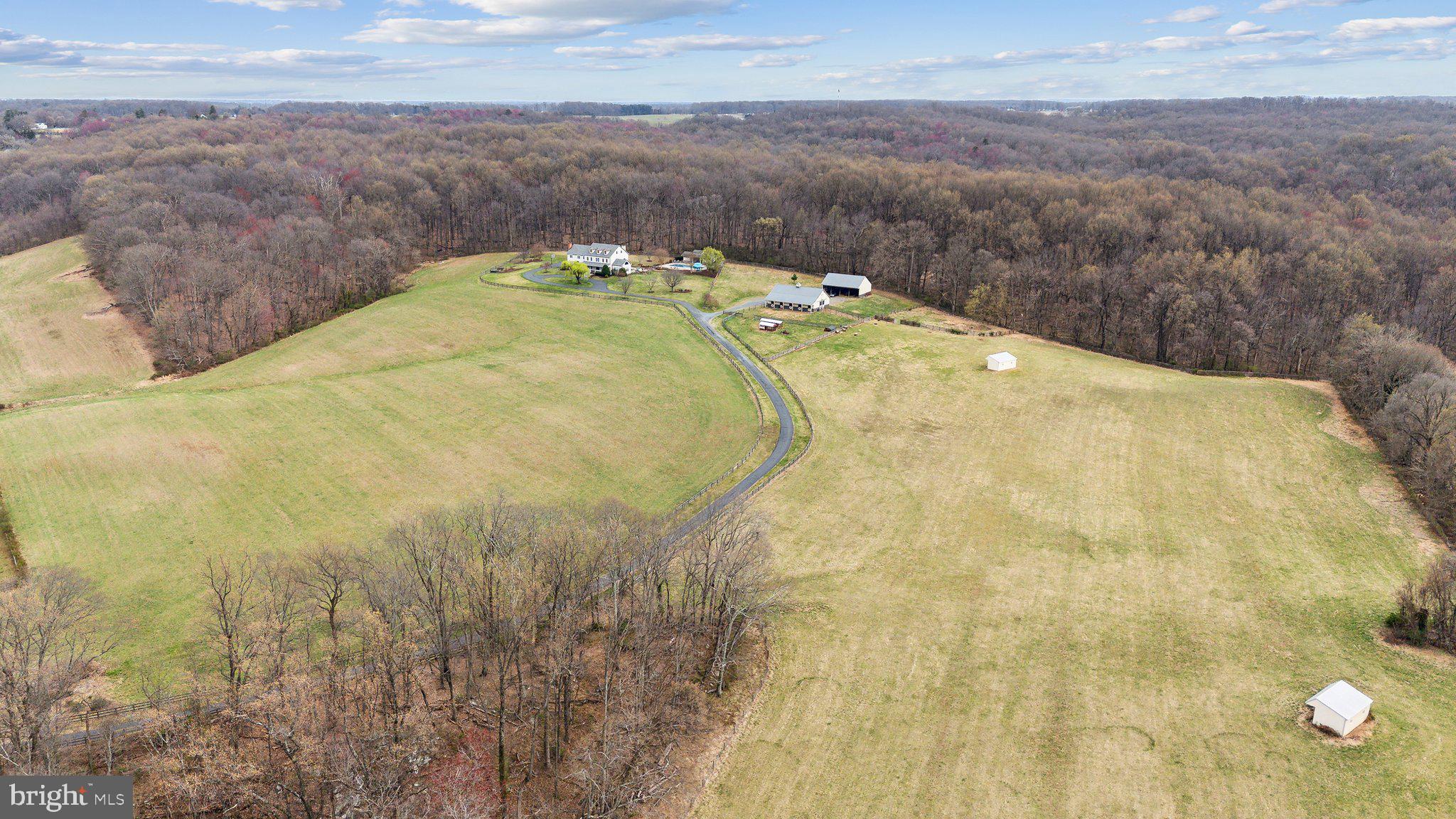 BARNESVILLE OUTSIDE - Residential