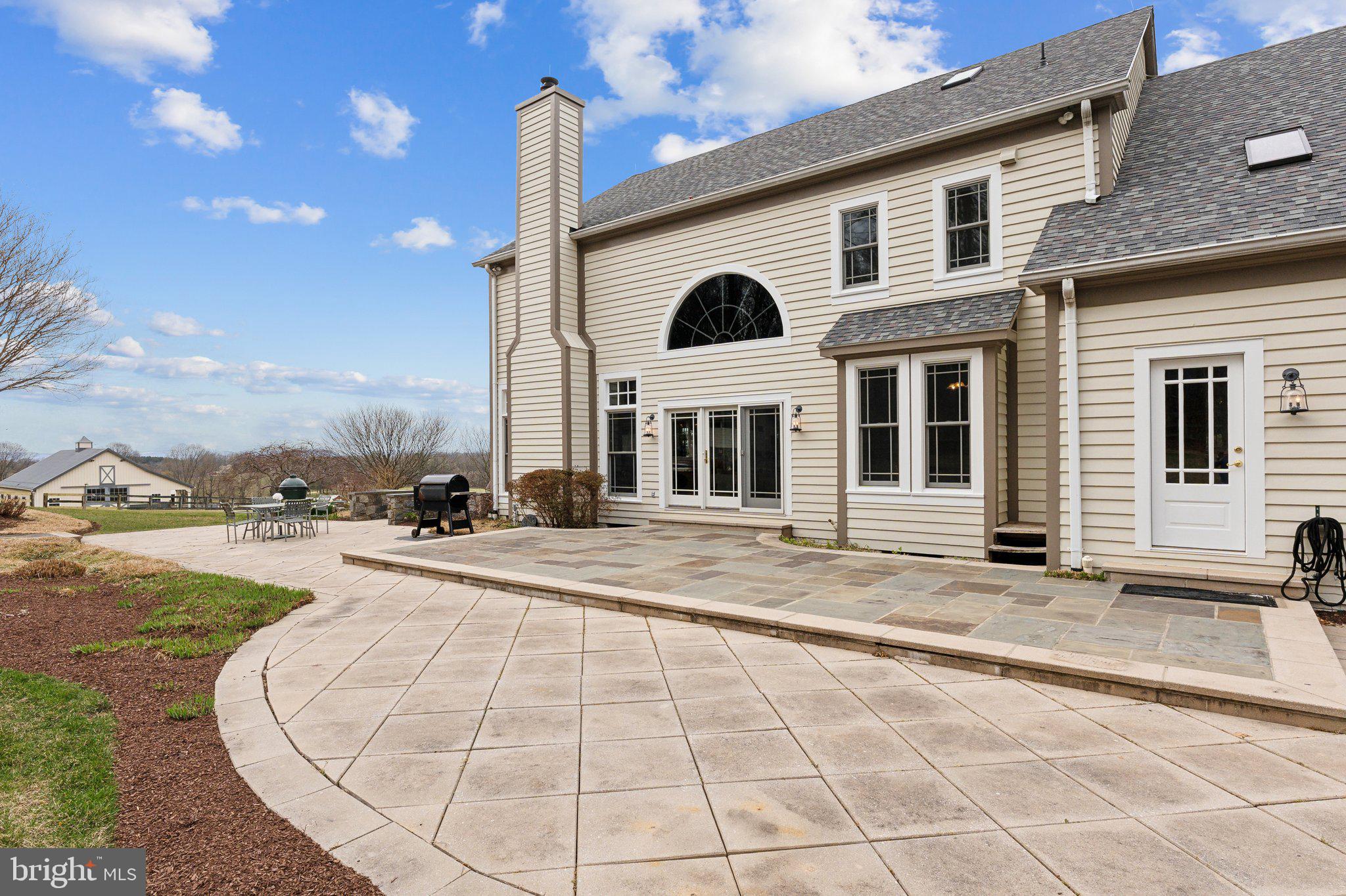 BARNESVILLE OUTSIDE - Residential