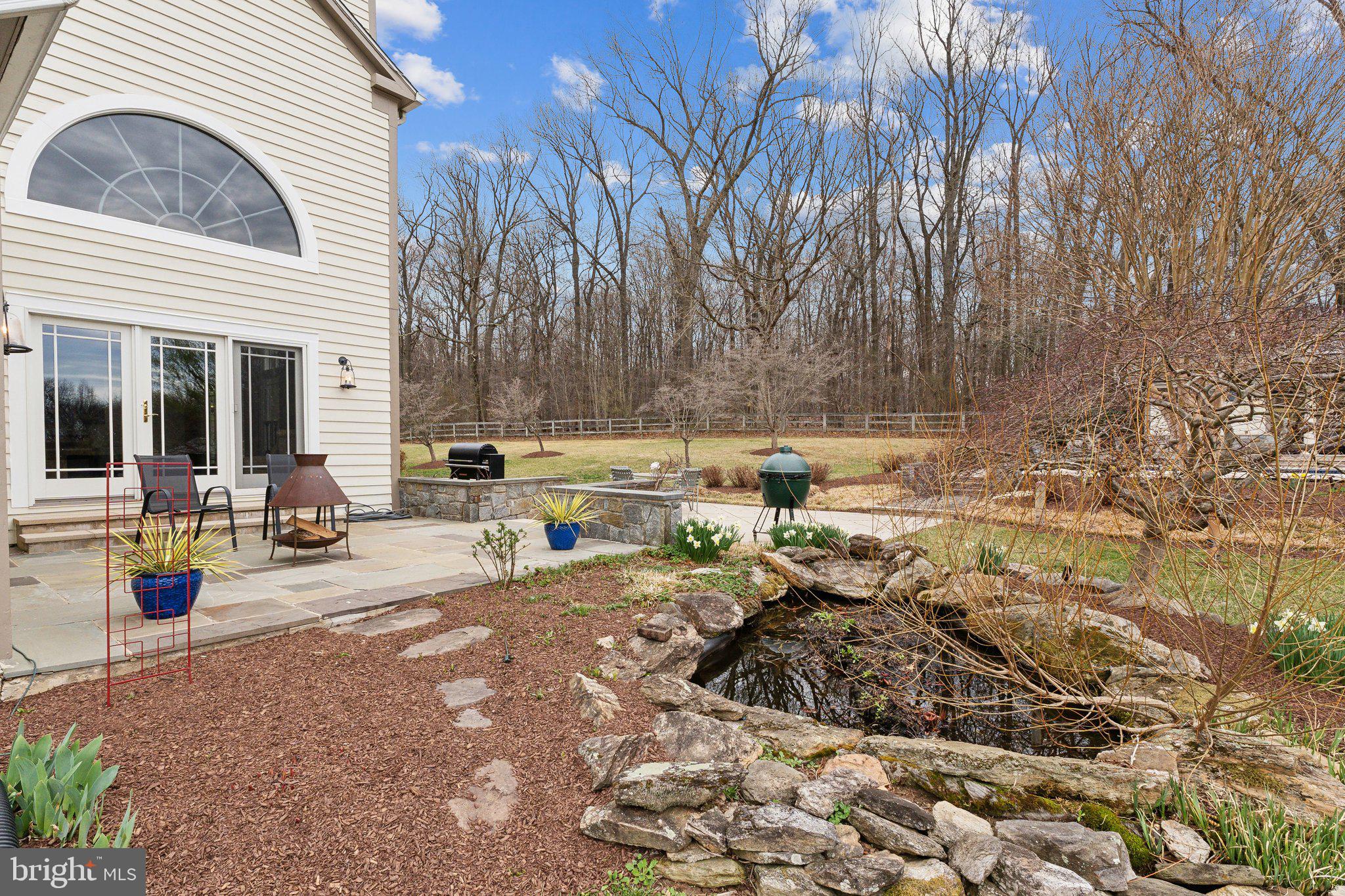 BARNESVILLE OUTSIDE - Residential