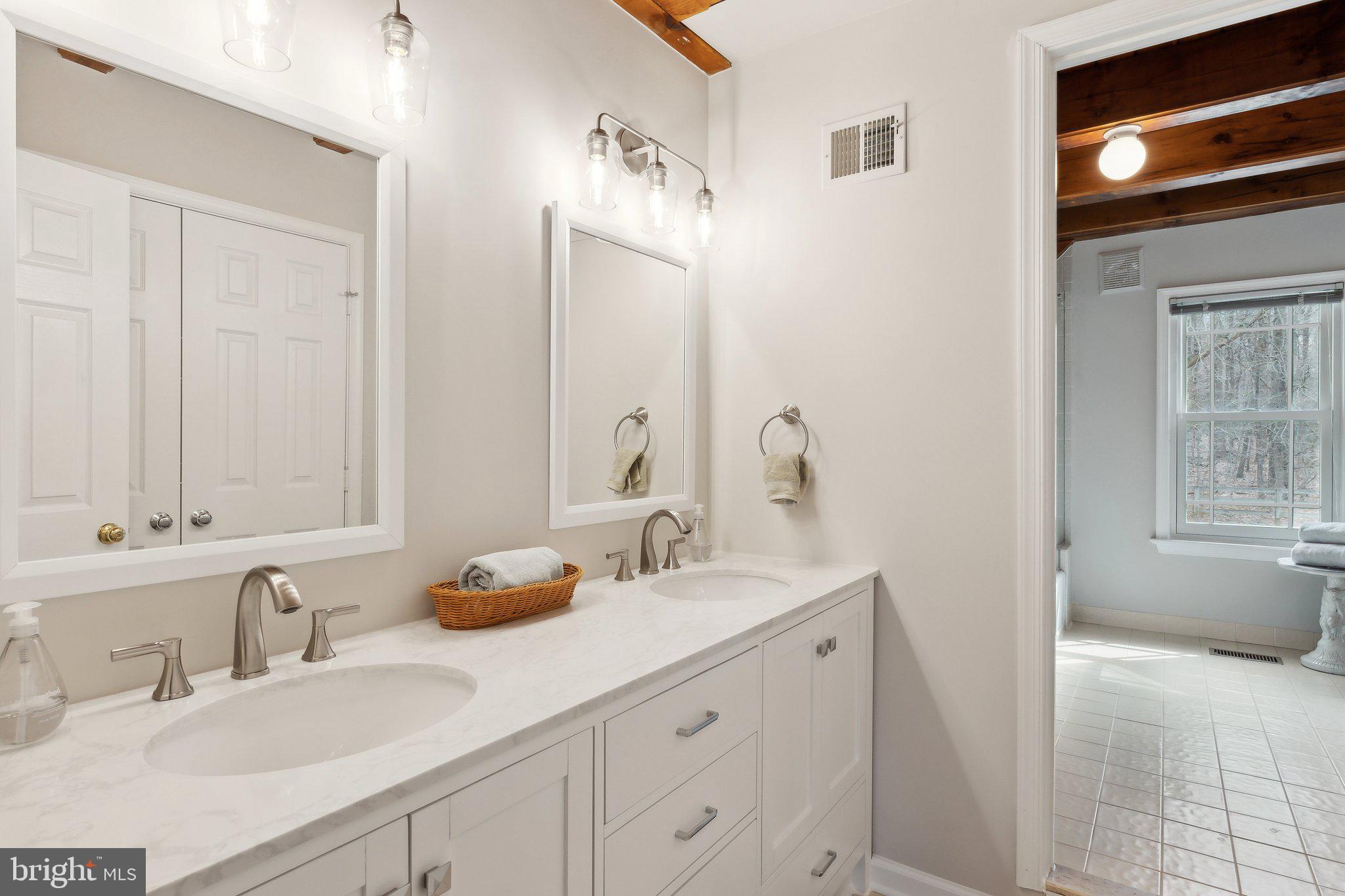 BARNESVILLE OUTSIDE - Residential