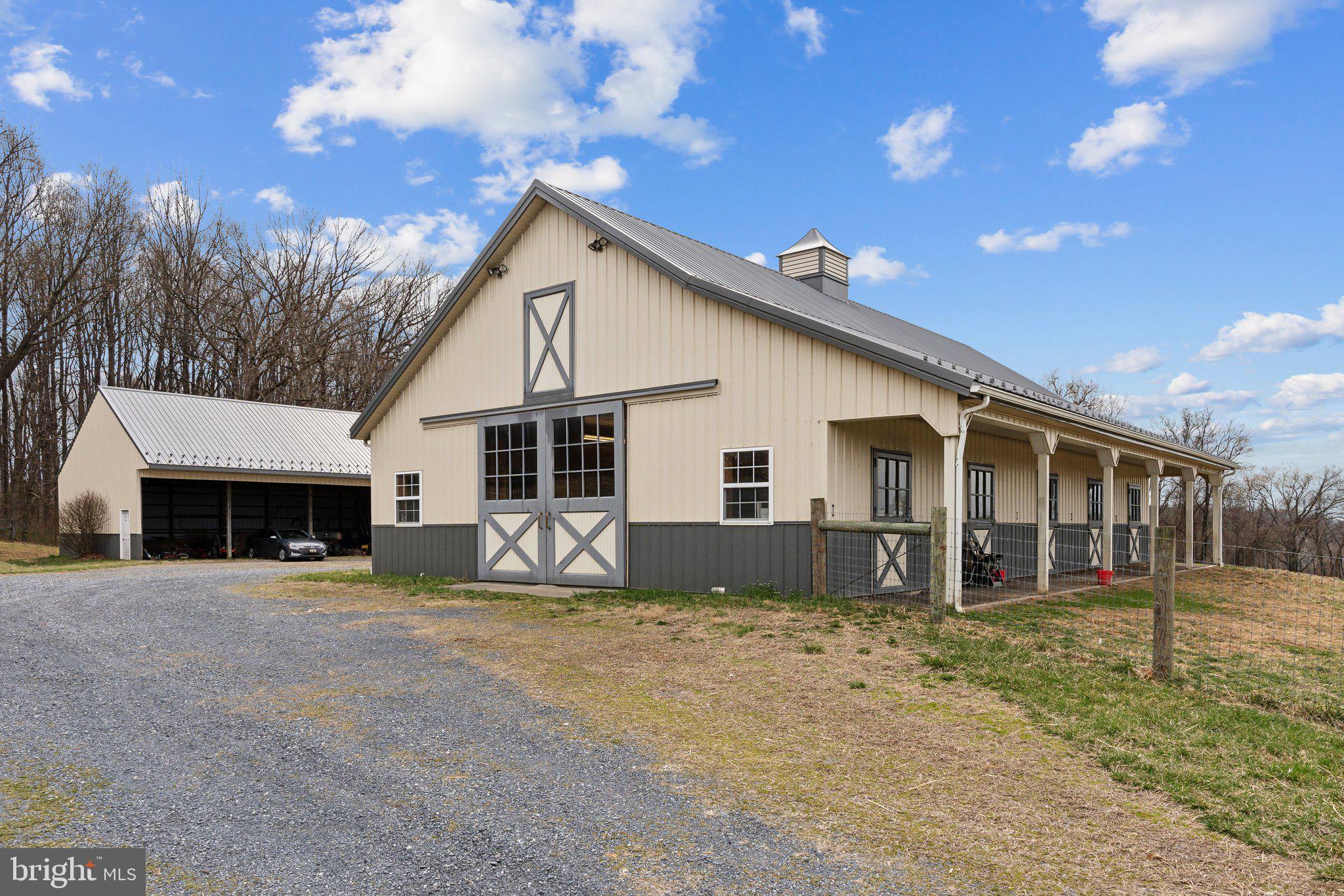 BARNESVILLE OUTSIDE - Residential