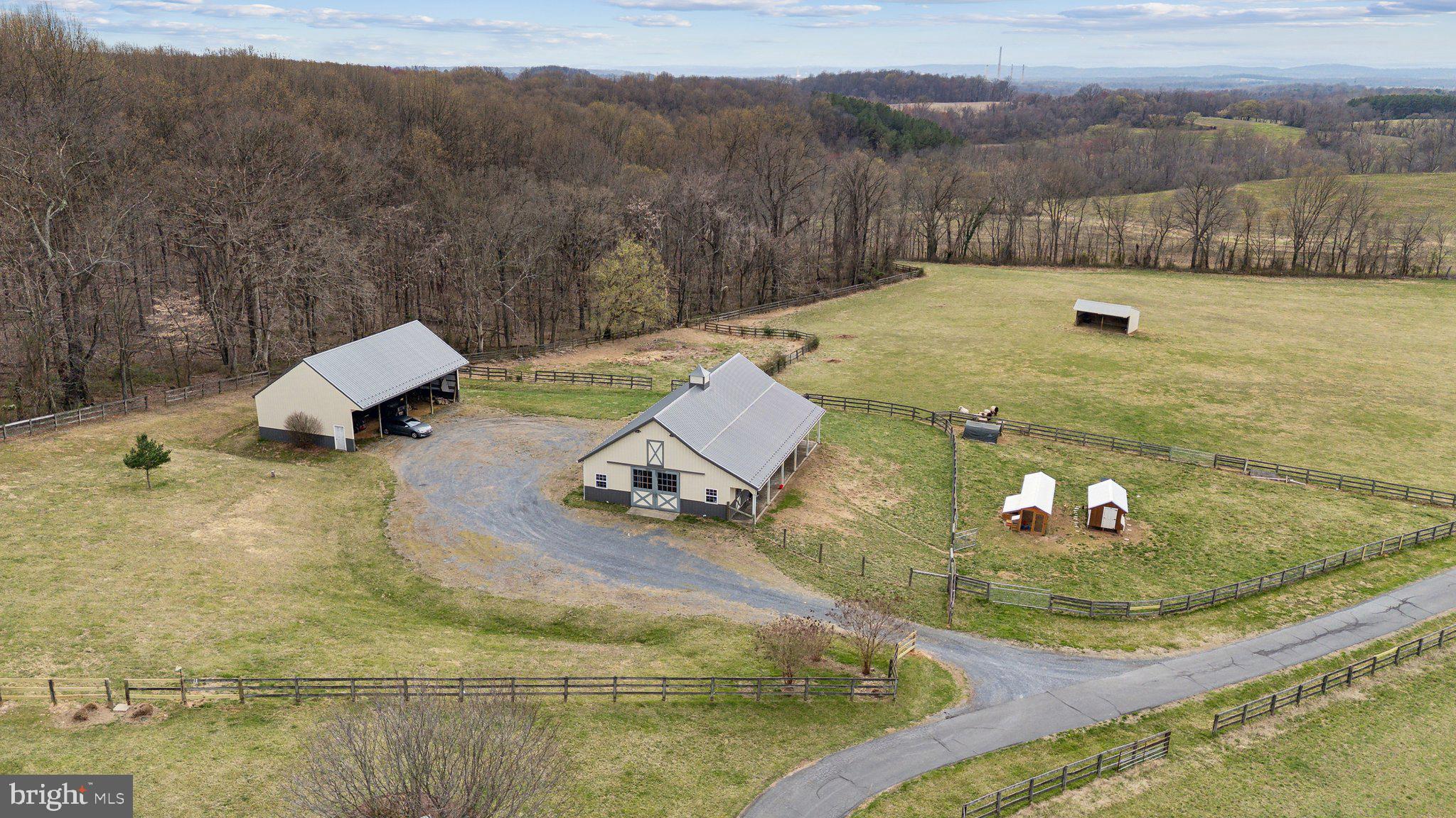BARNESVILLE OUTSIDE - Residential