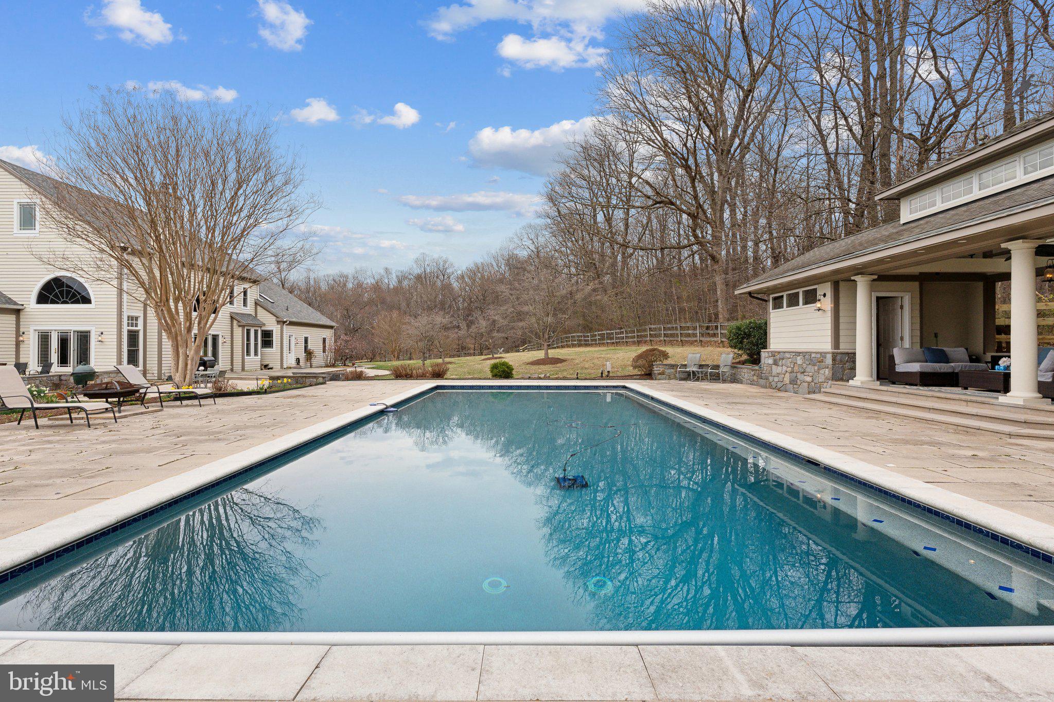 BARNESVILLE OUTSIDE - Residential