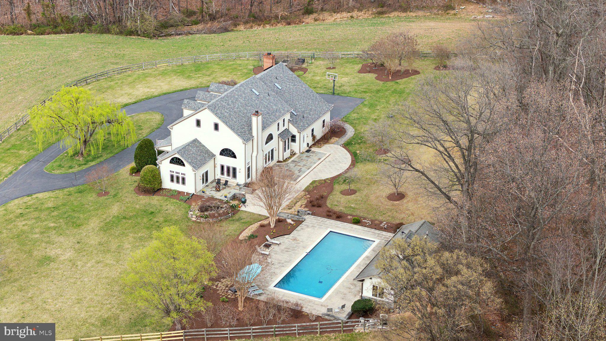 BARNESVILLE OUTSIDE - Residential