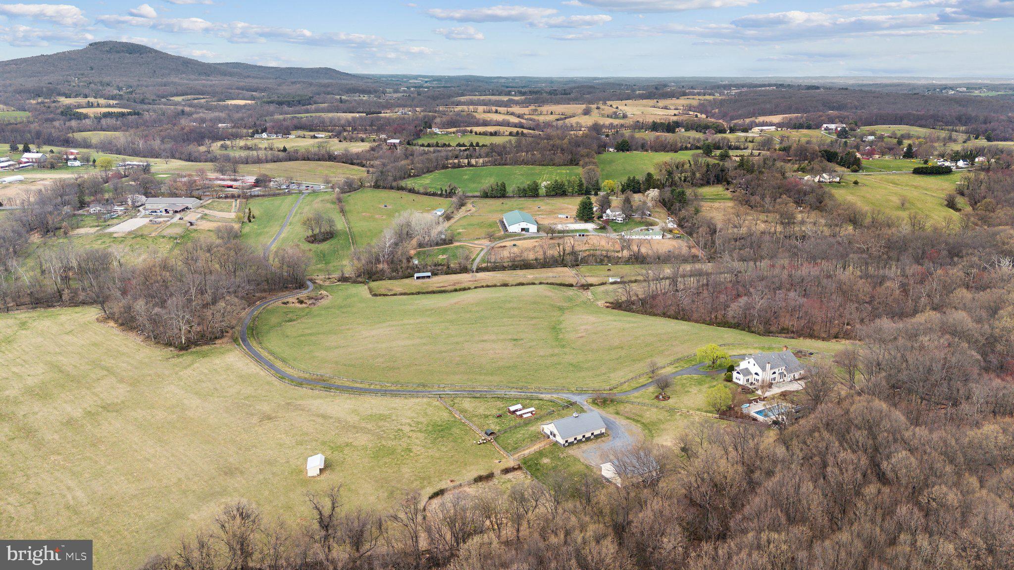 BARNESVILLE OUTSIDE - Residential