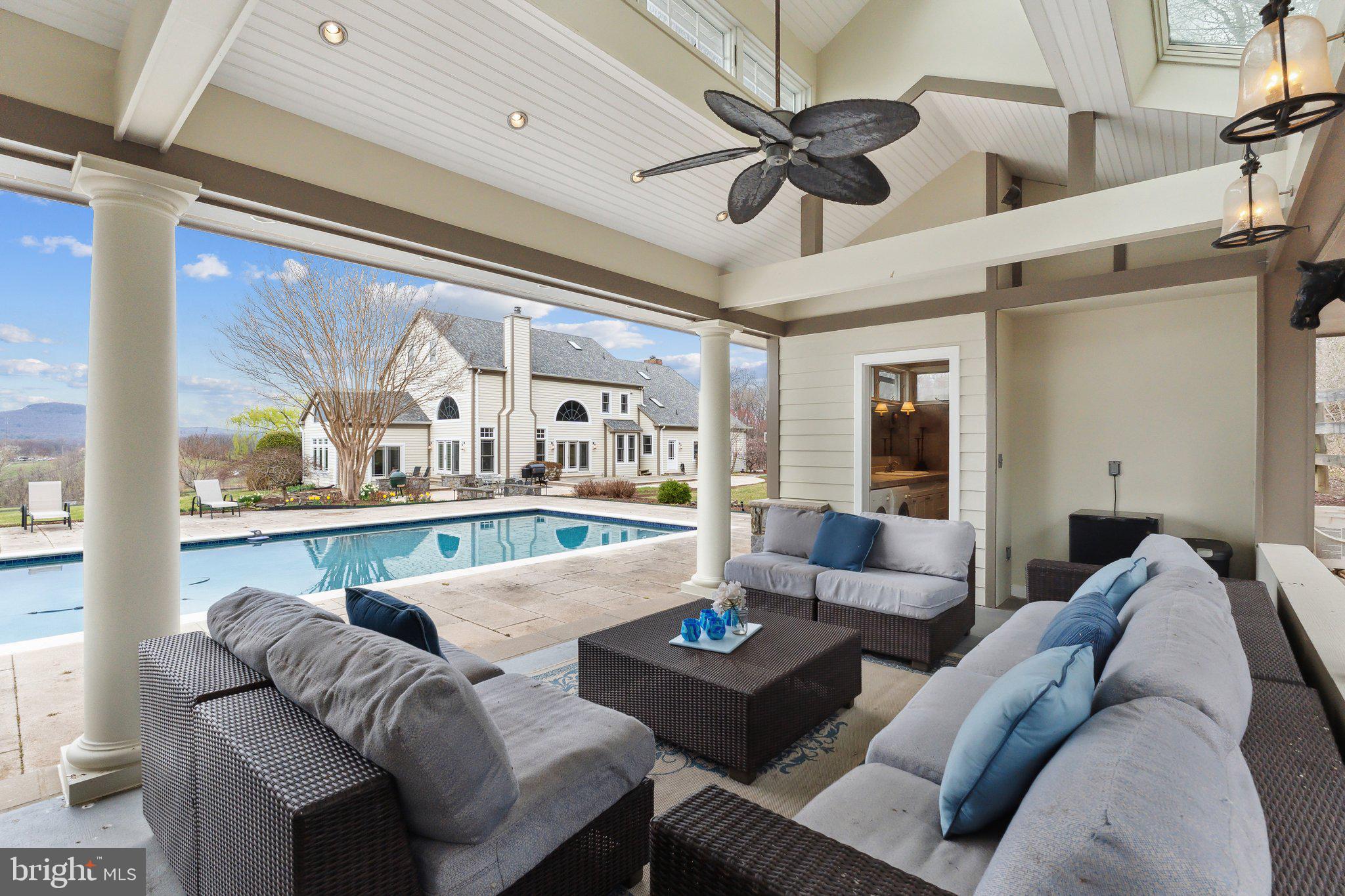 BARNESVILLE OUTSIDE - Residential