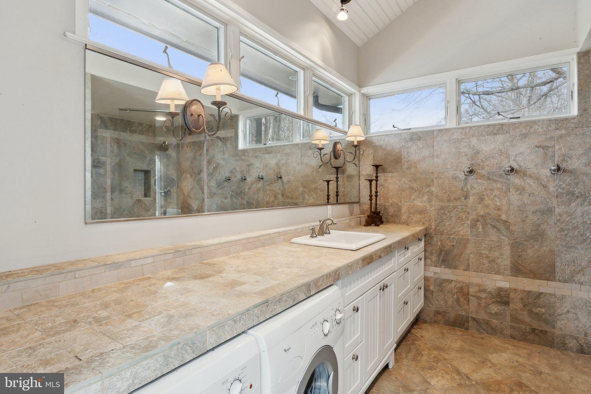 BARNESVILLE OUTSIDE - Residential