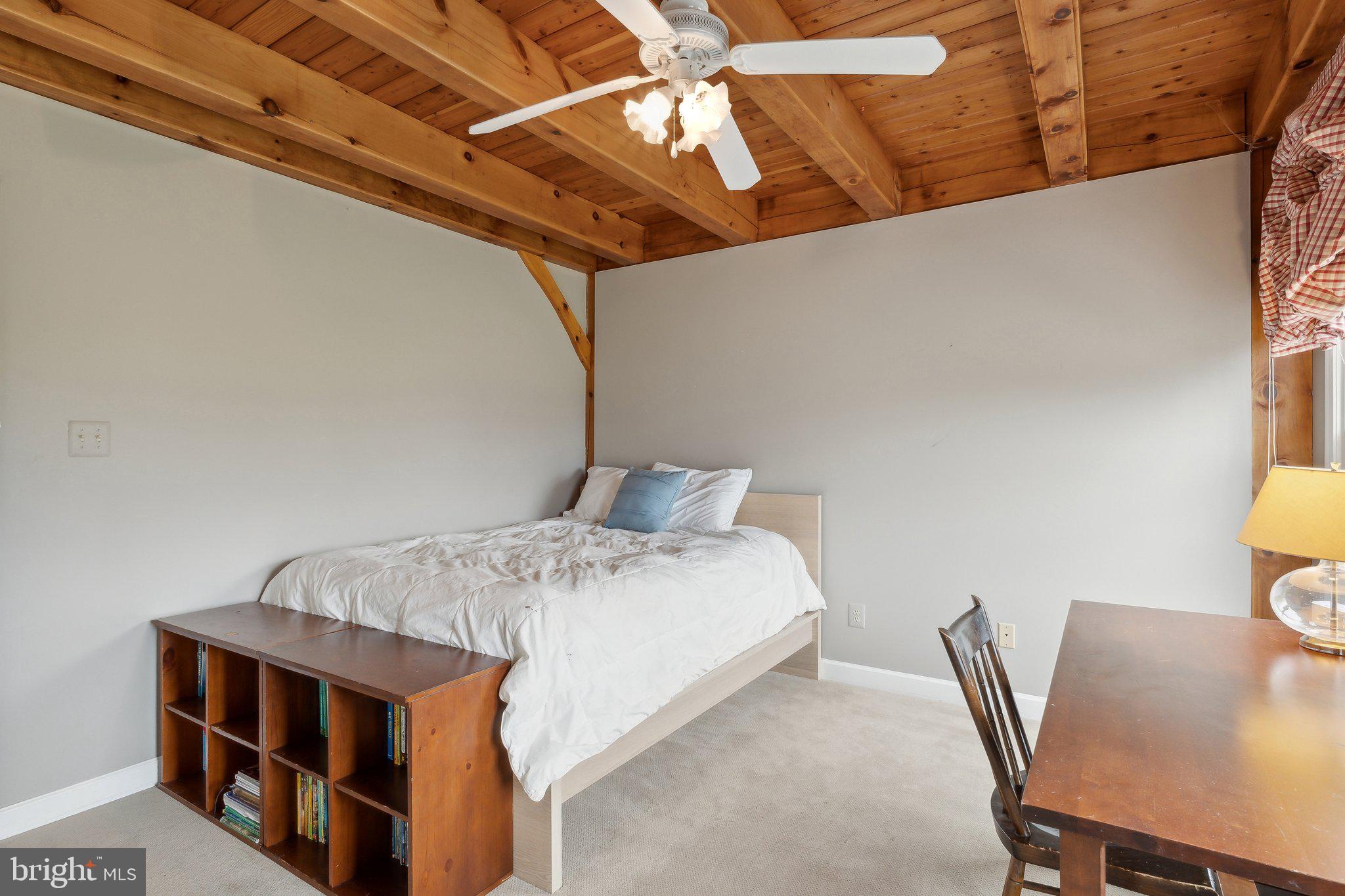 BARNESVILLE OUTSIDE - Residential