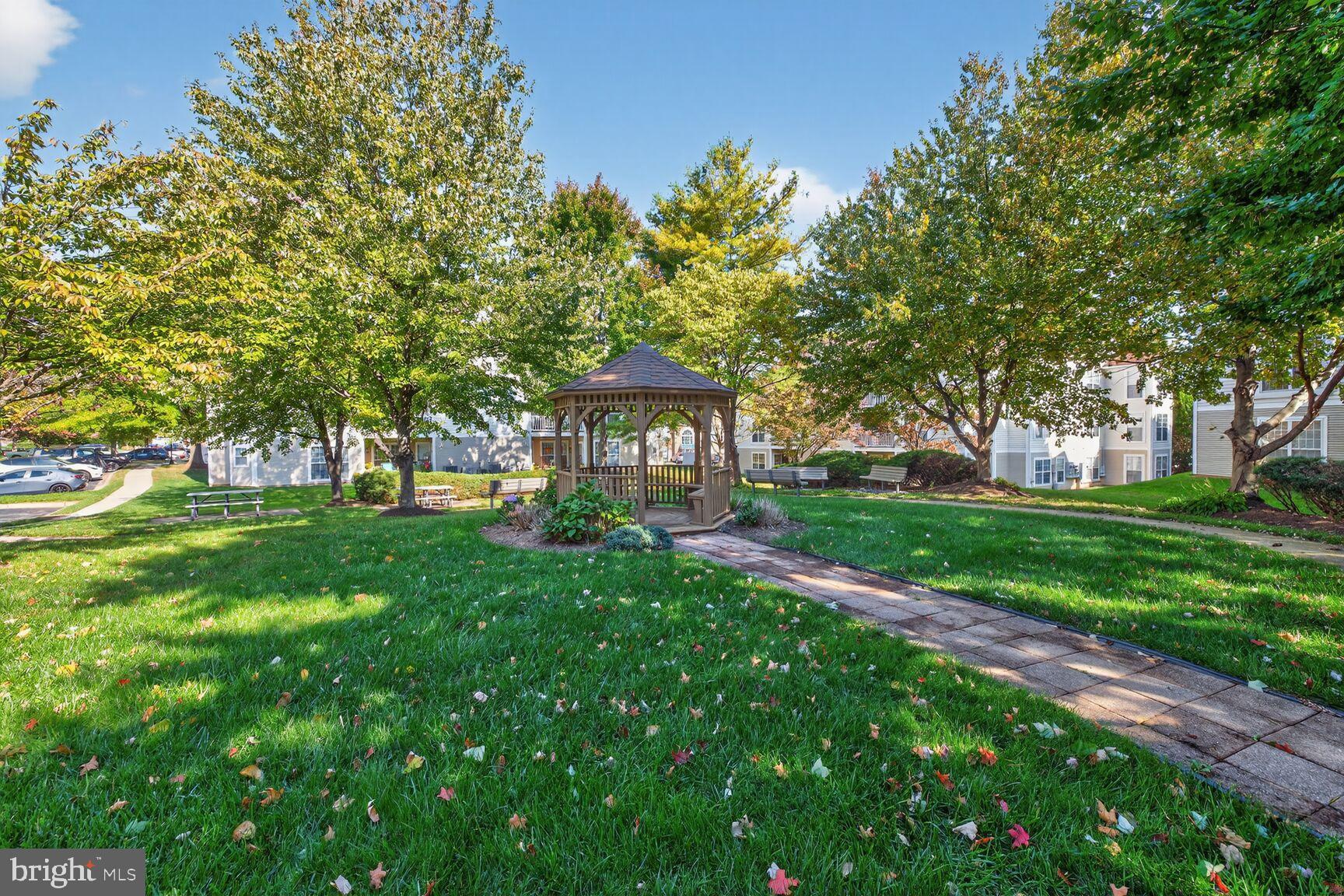 ECHO GLEN - Residential