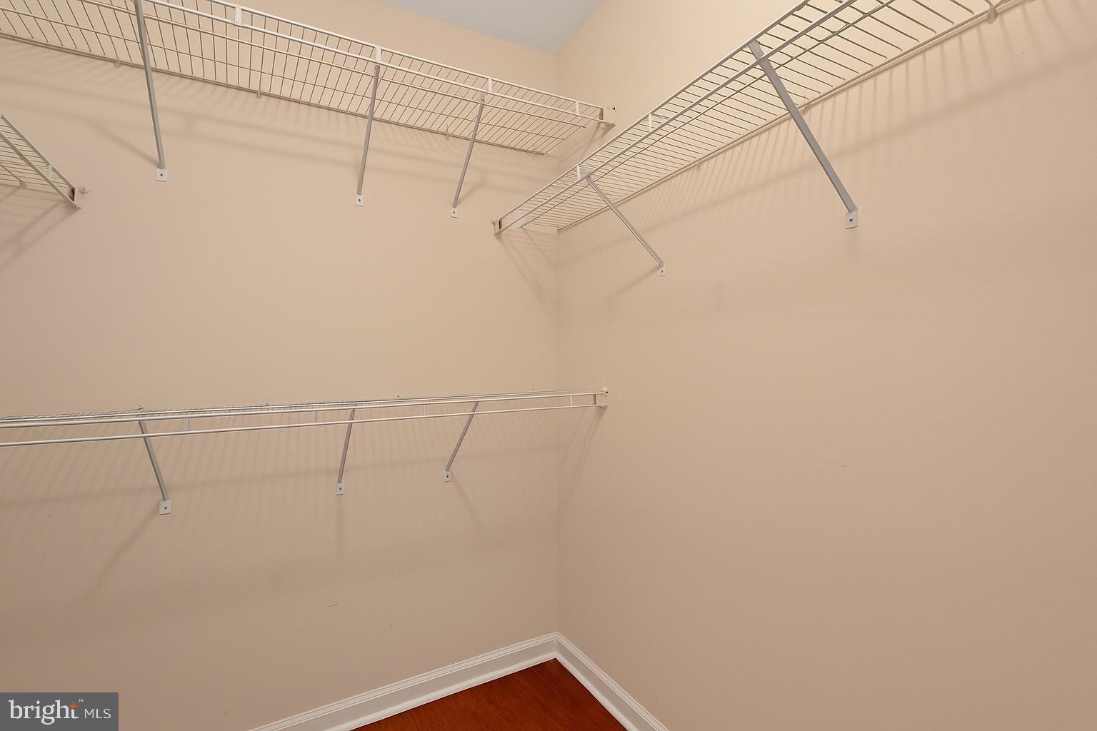 ECHO GLEN - Residential