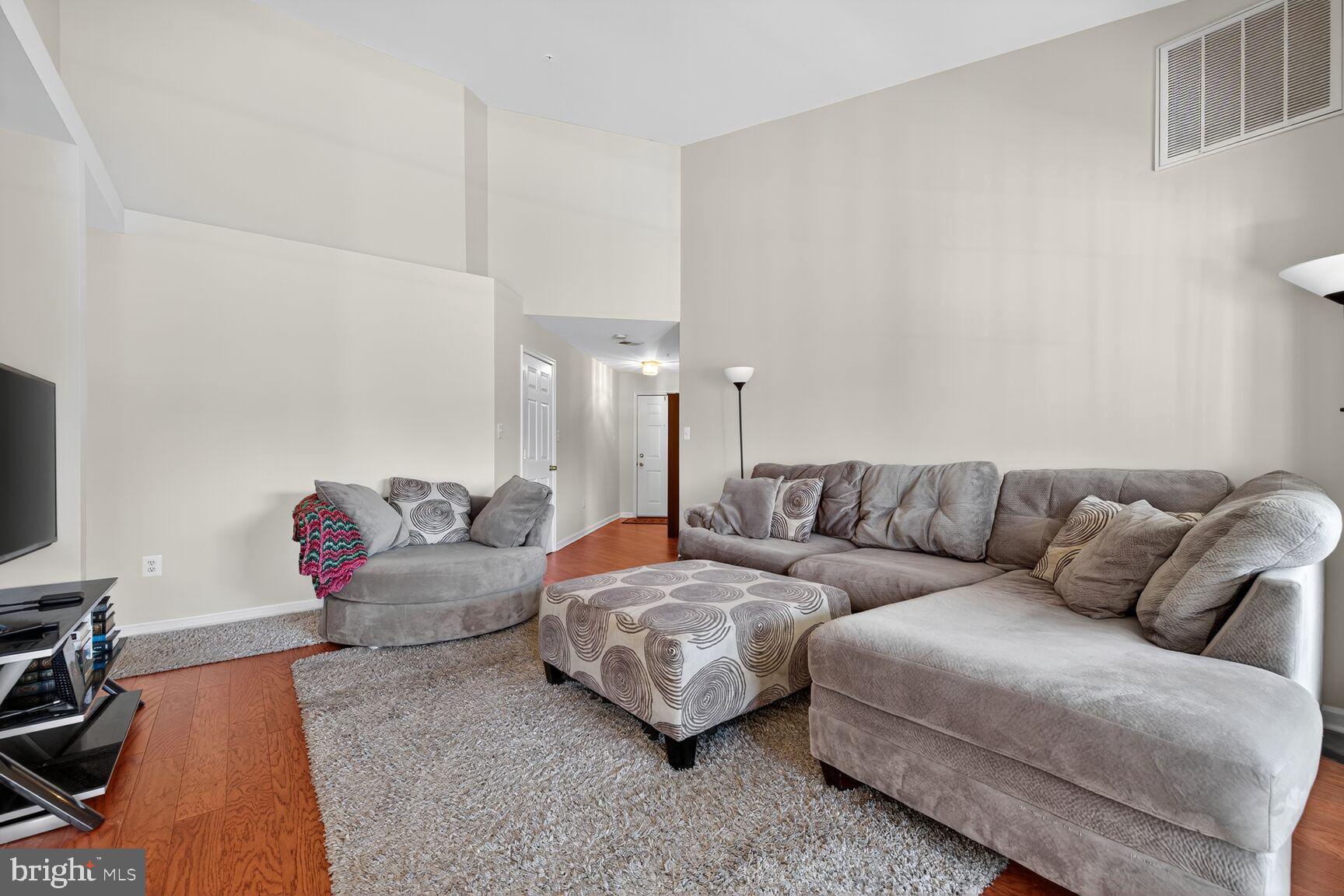 ECHO GLEN - Residential