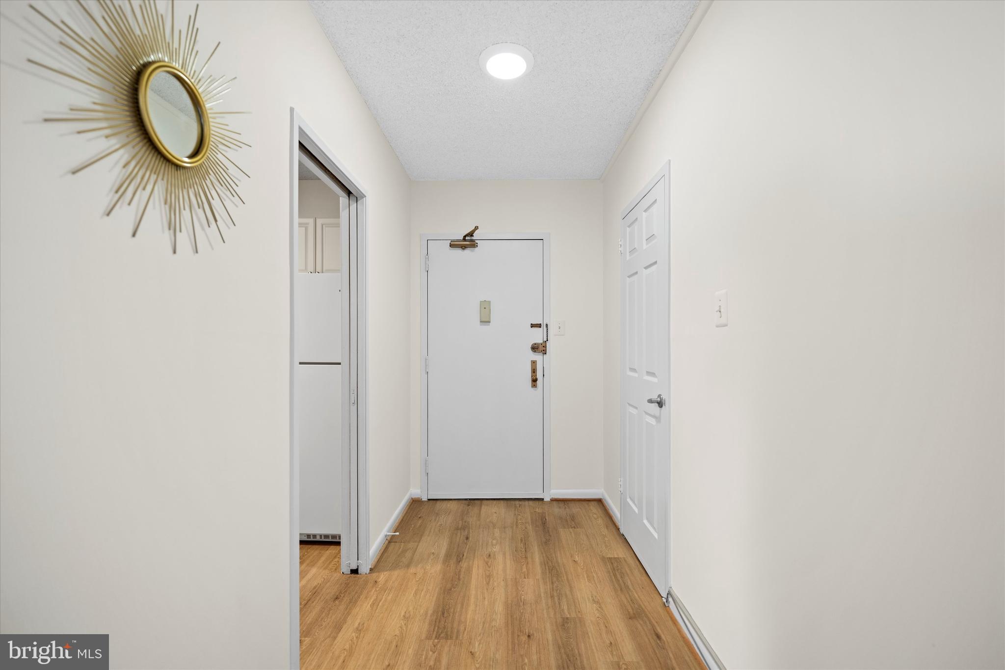 SKYLINE PLAZA - Residential