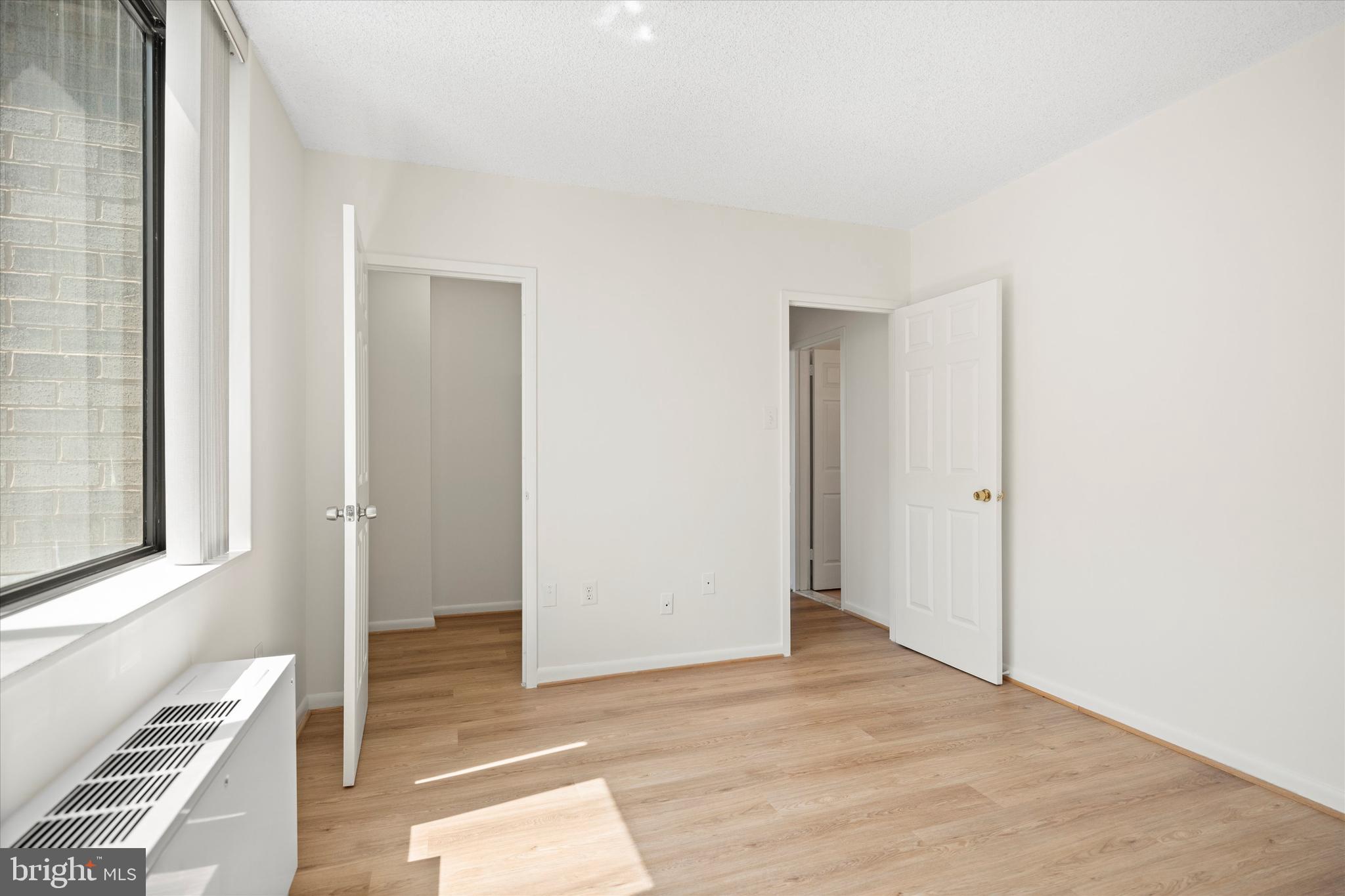 SKYLINE PLAZA - Residential