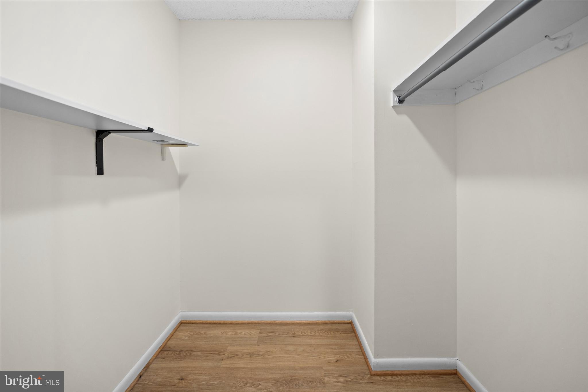 SKYLINE PLAZA - Residential