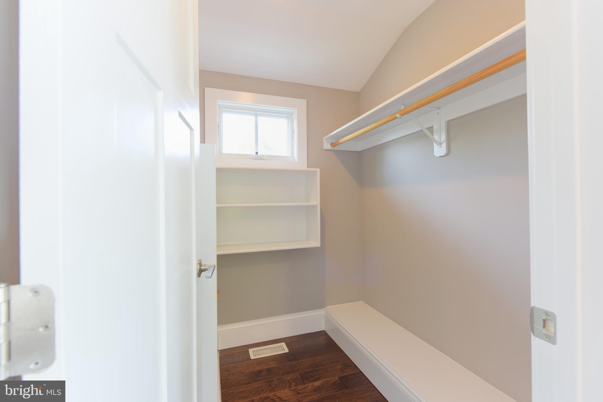 DEL RAY - Residential