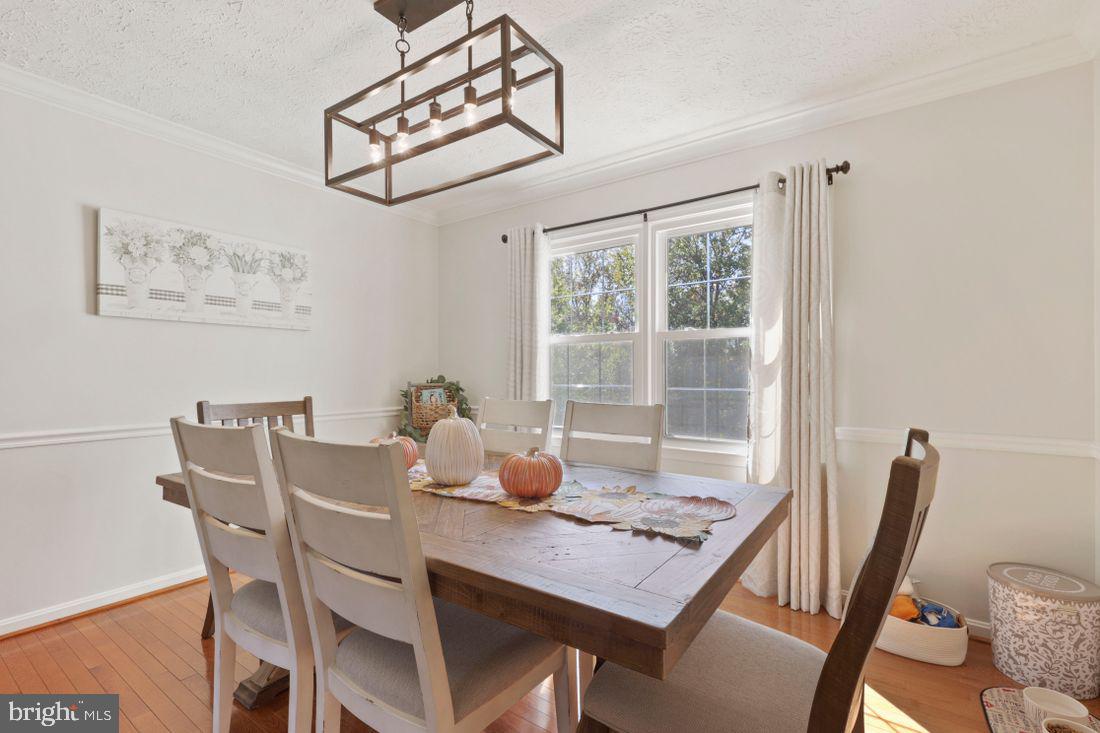 CONSTANT FRIENDSHIP - Residential