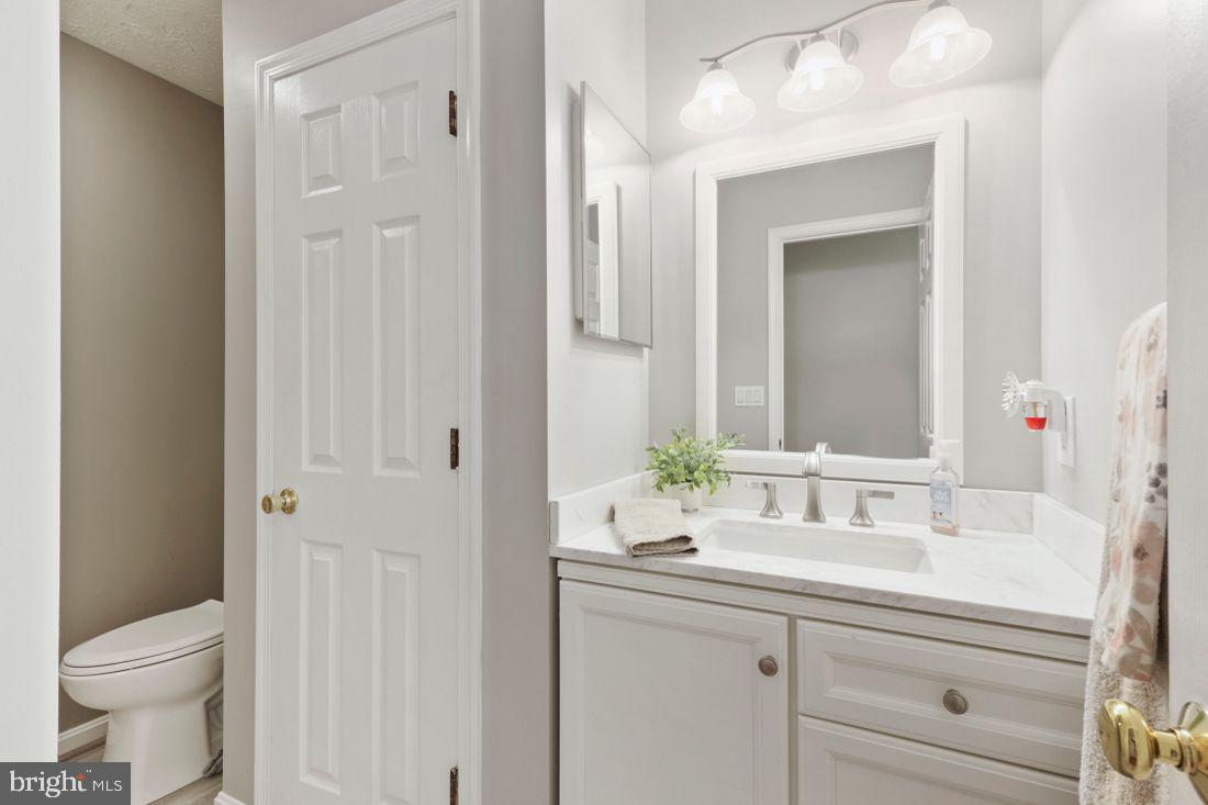 CONSTANT FRIENDSHIP - Residential