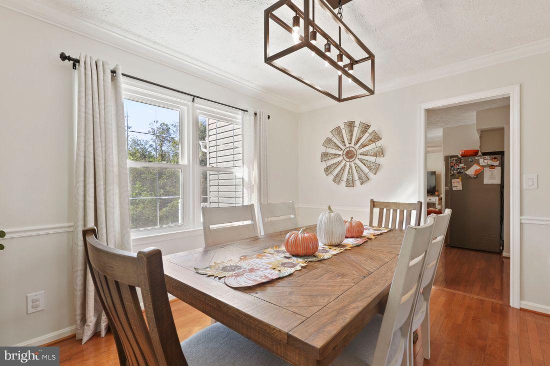 CONSTANT FRIENDSHIP - Residential