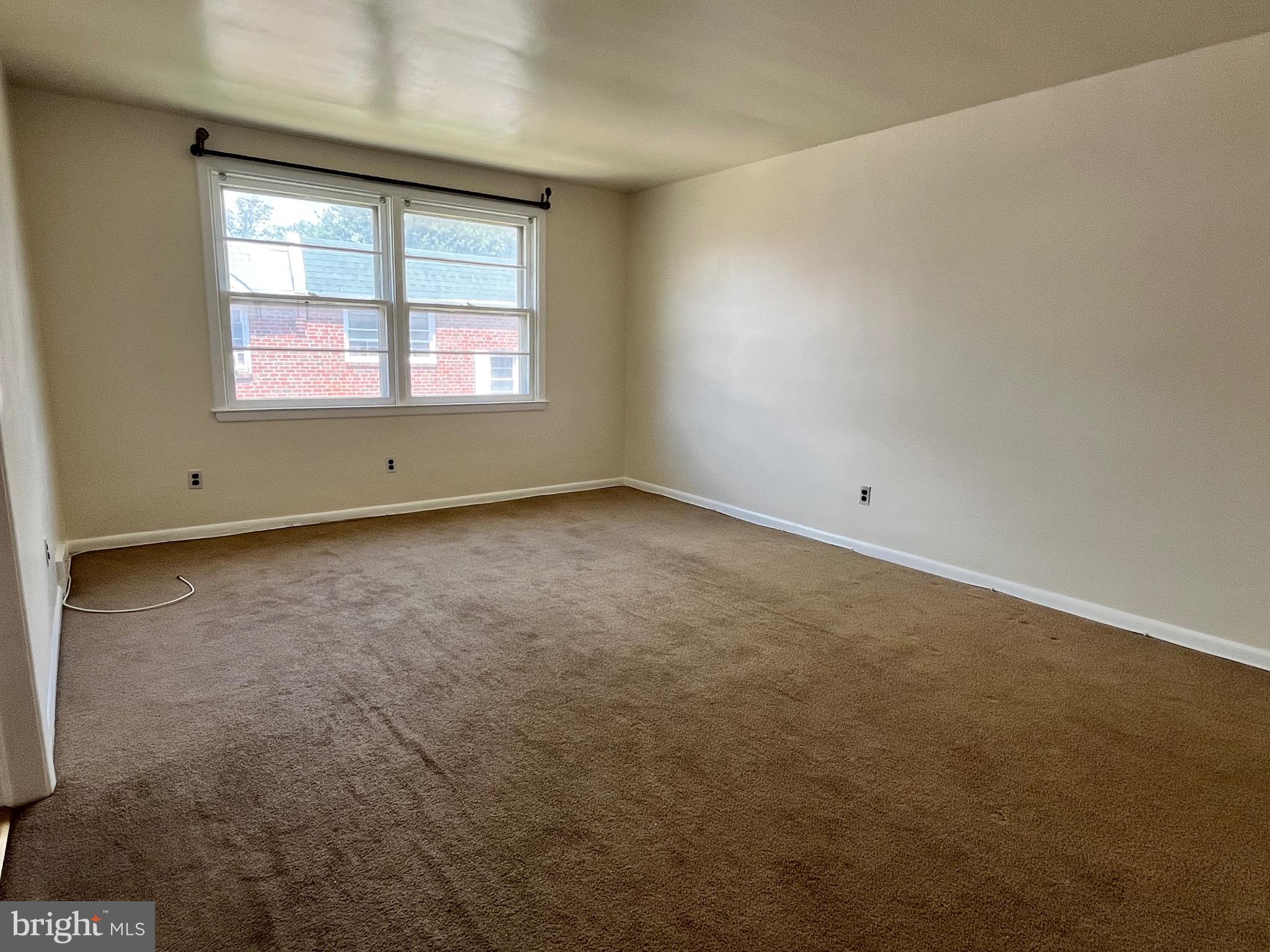 706 LONGACRE COURT