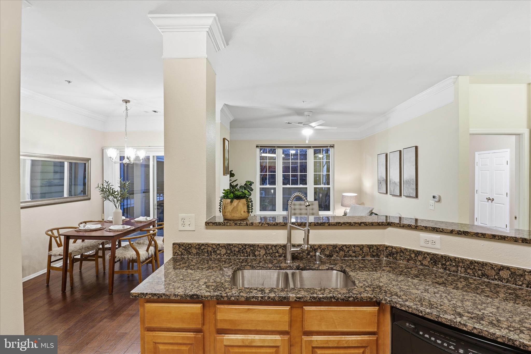 GATES OF MCLEAN - Residential