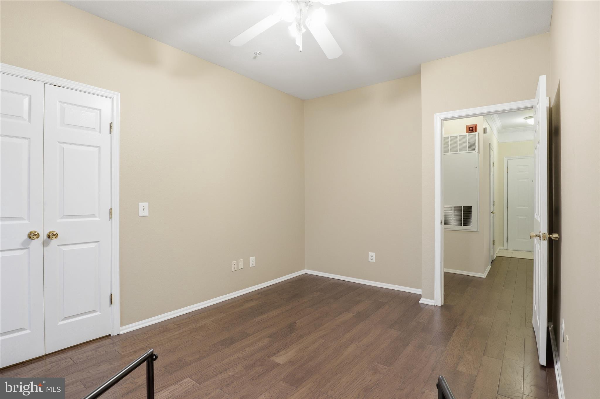 GATES OF MCLEAN - Residential