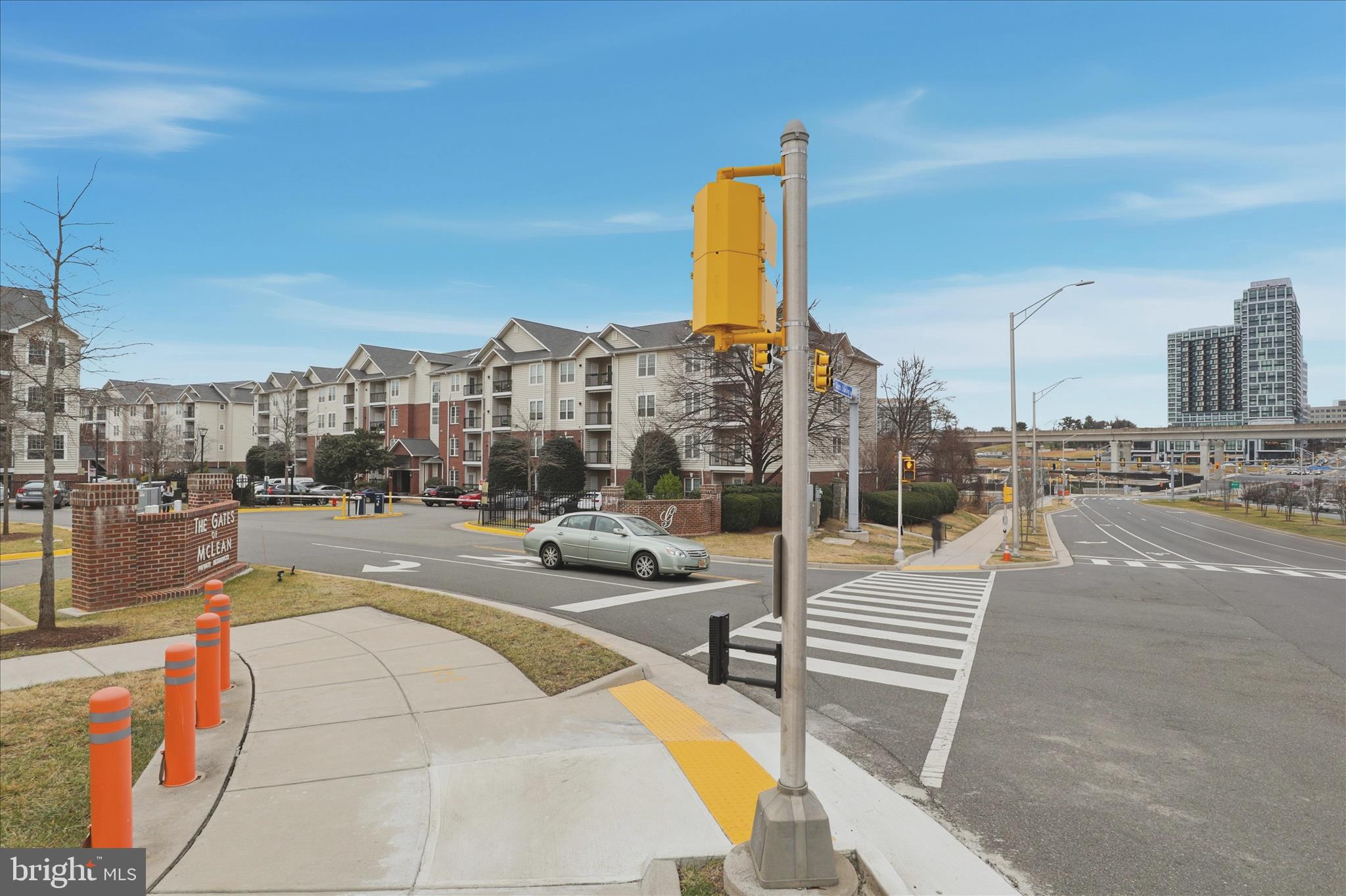 GATES OF MCLEAN - Residential