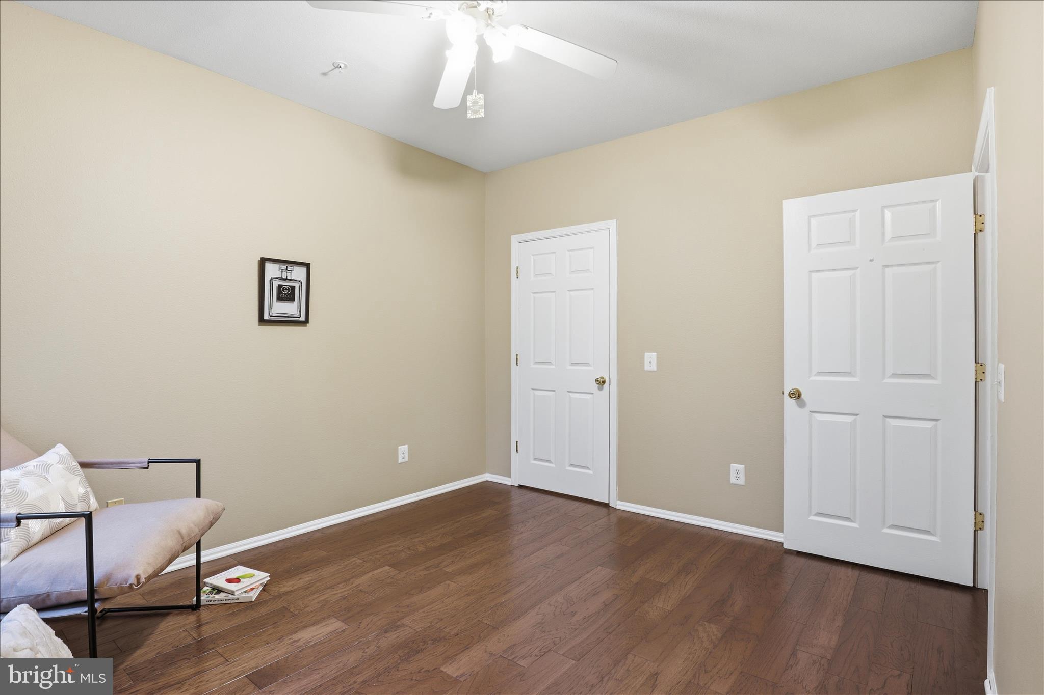 GATES OF MCLEAN - Residential