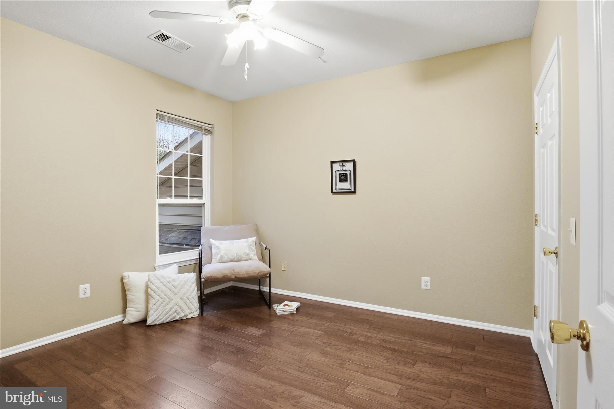 GATES OF MCLEAN - Residential