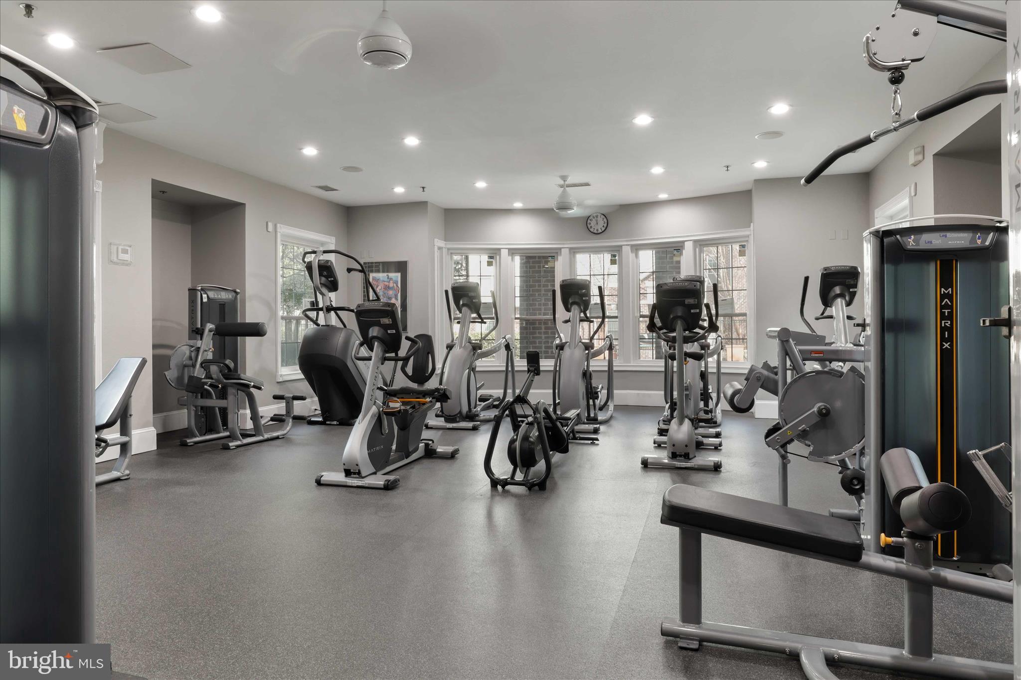 GATES OF MCLEAN - Residential