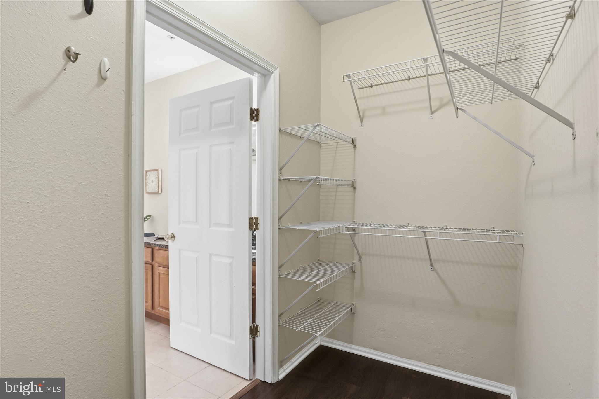 GATES OF MCLEAN - Residential