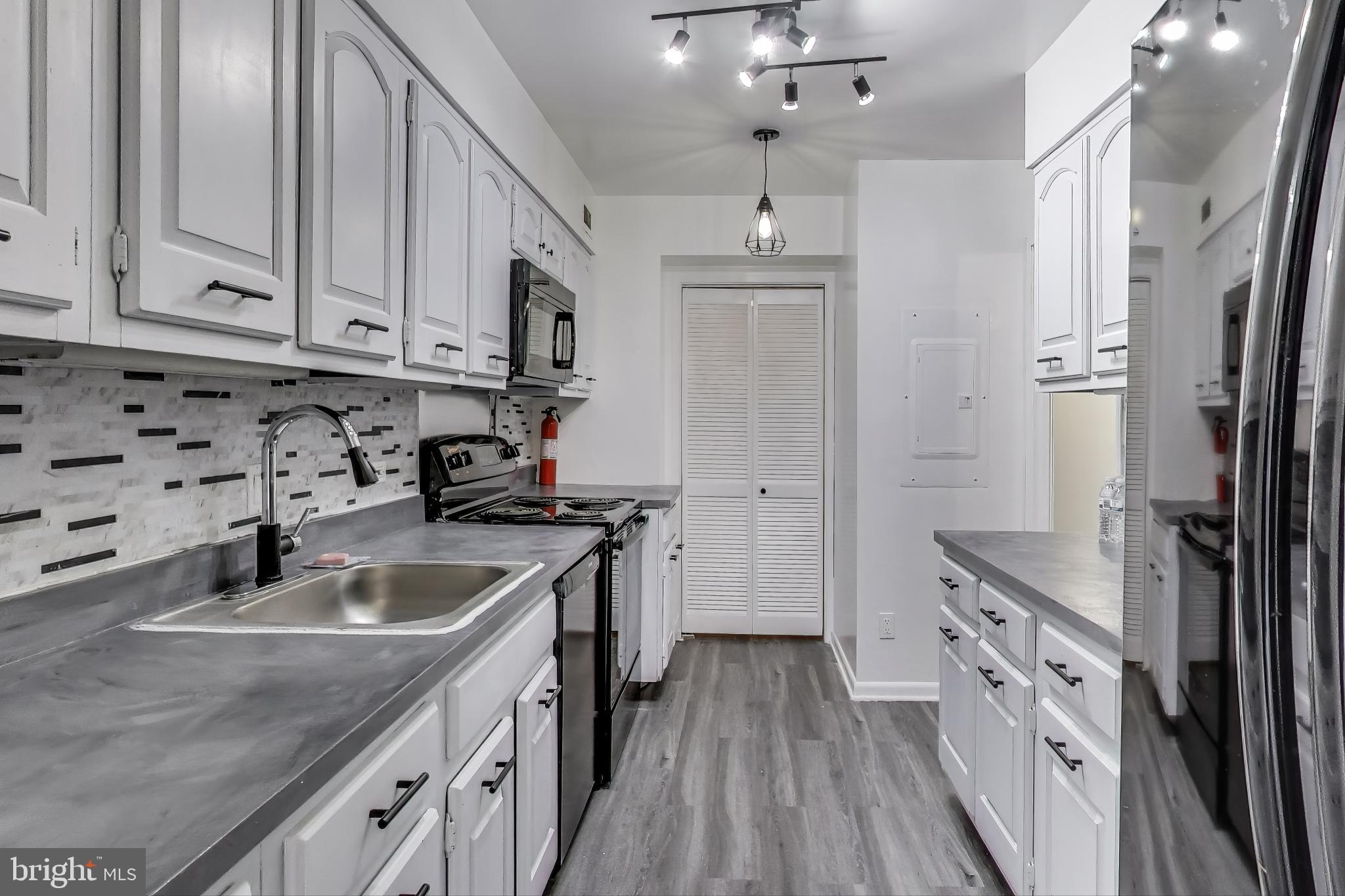 1001 26TH STREET NW 705