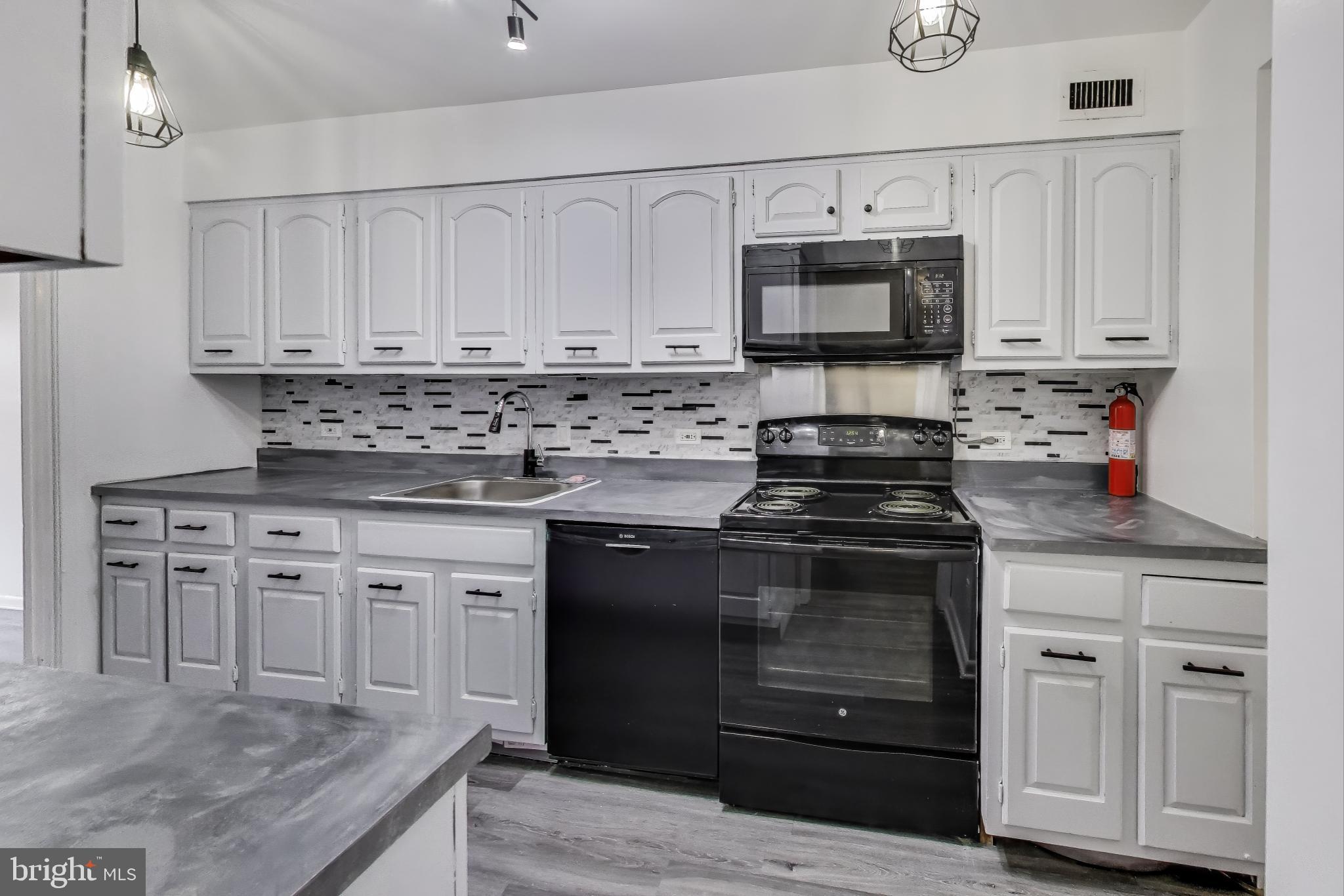 1001 26TH STREET NW 705