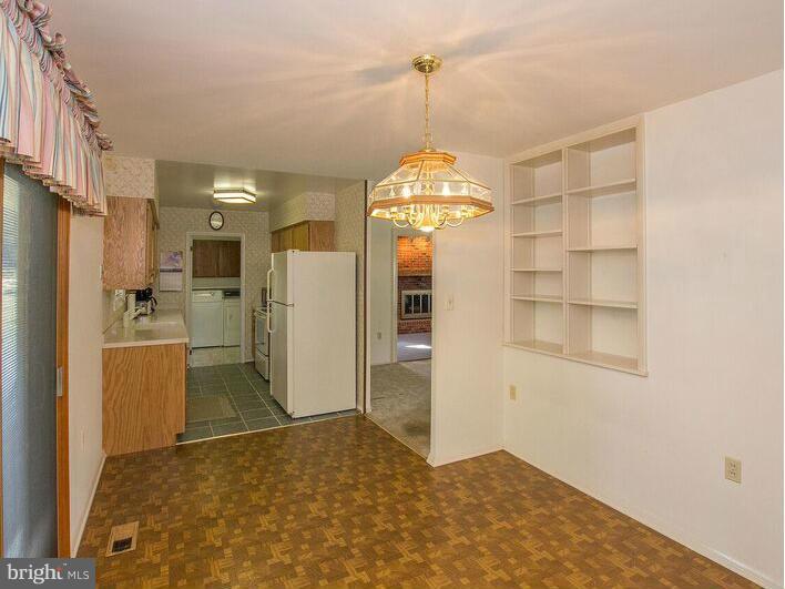 PROSPECT HILLS - Residential