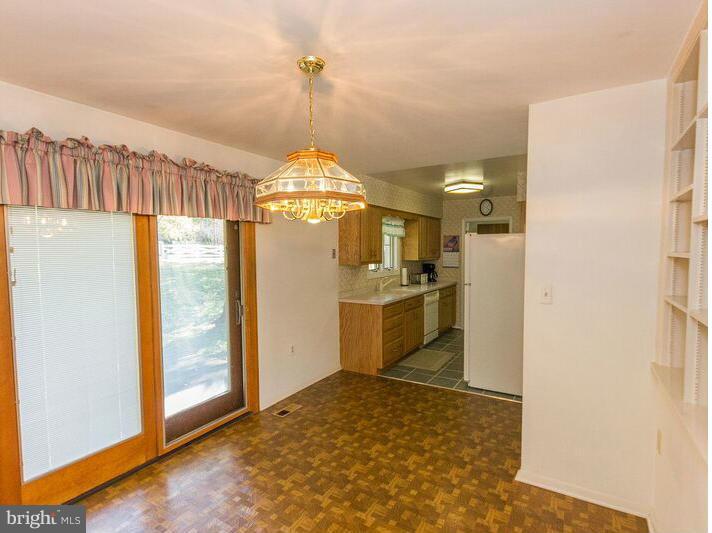 PROSPECT HILLS - Residential